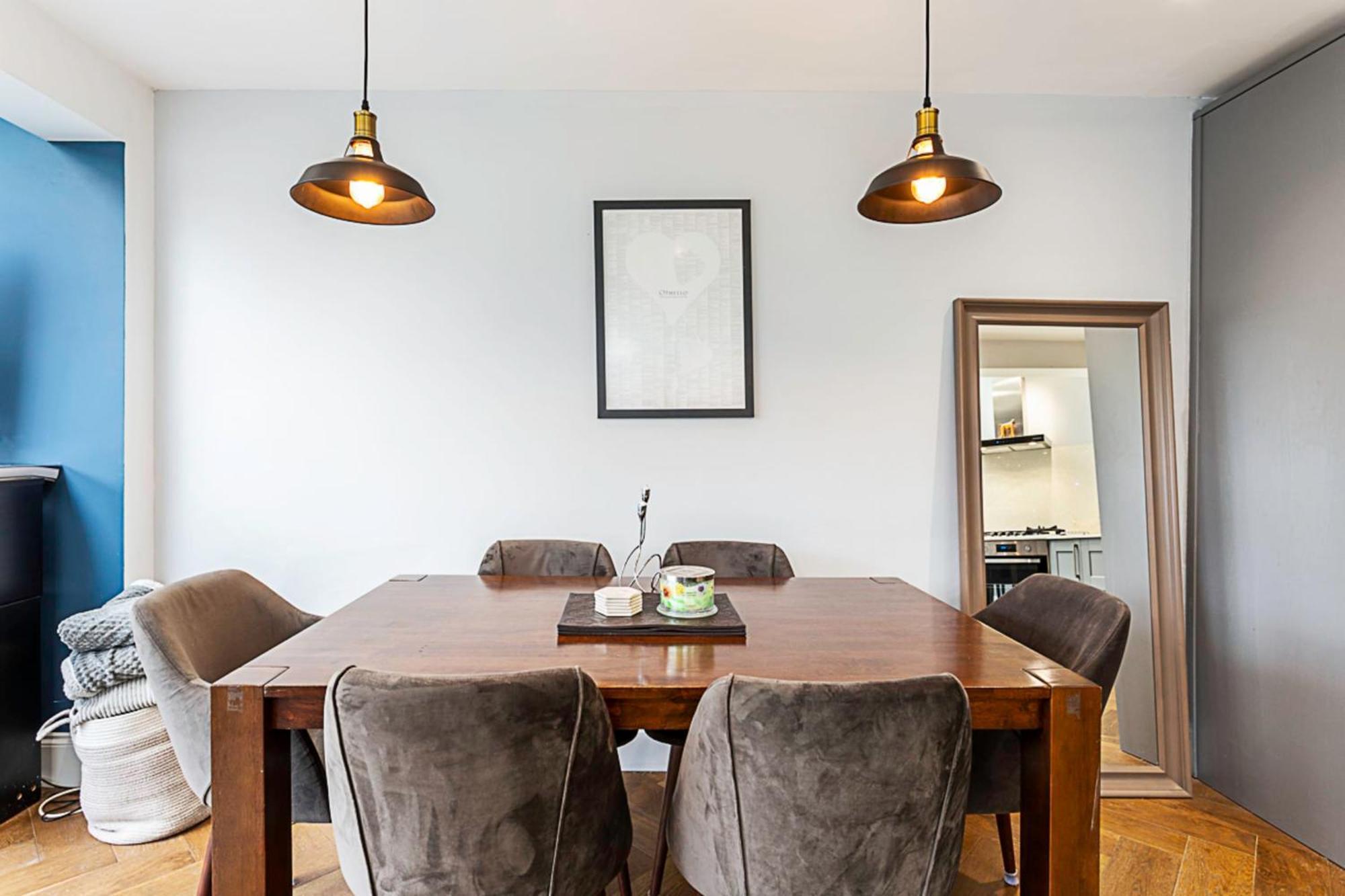 Apartment Modern And Spacious Colliers Wood