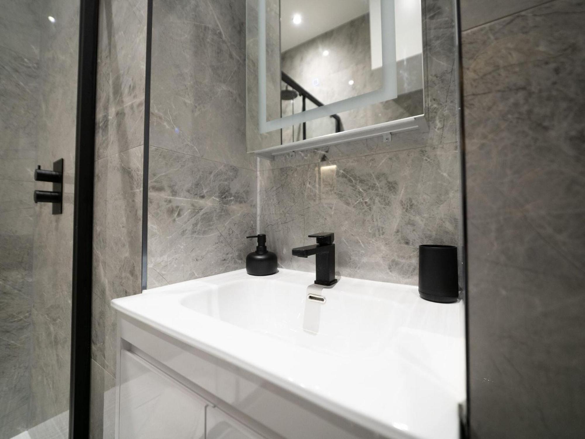 Lägenhet One And Two Bedroom Near Holloway Train Station By Belvilla
