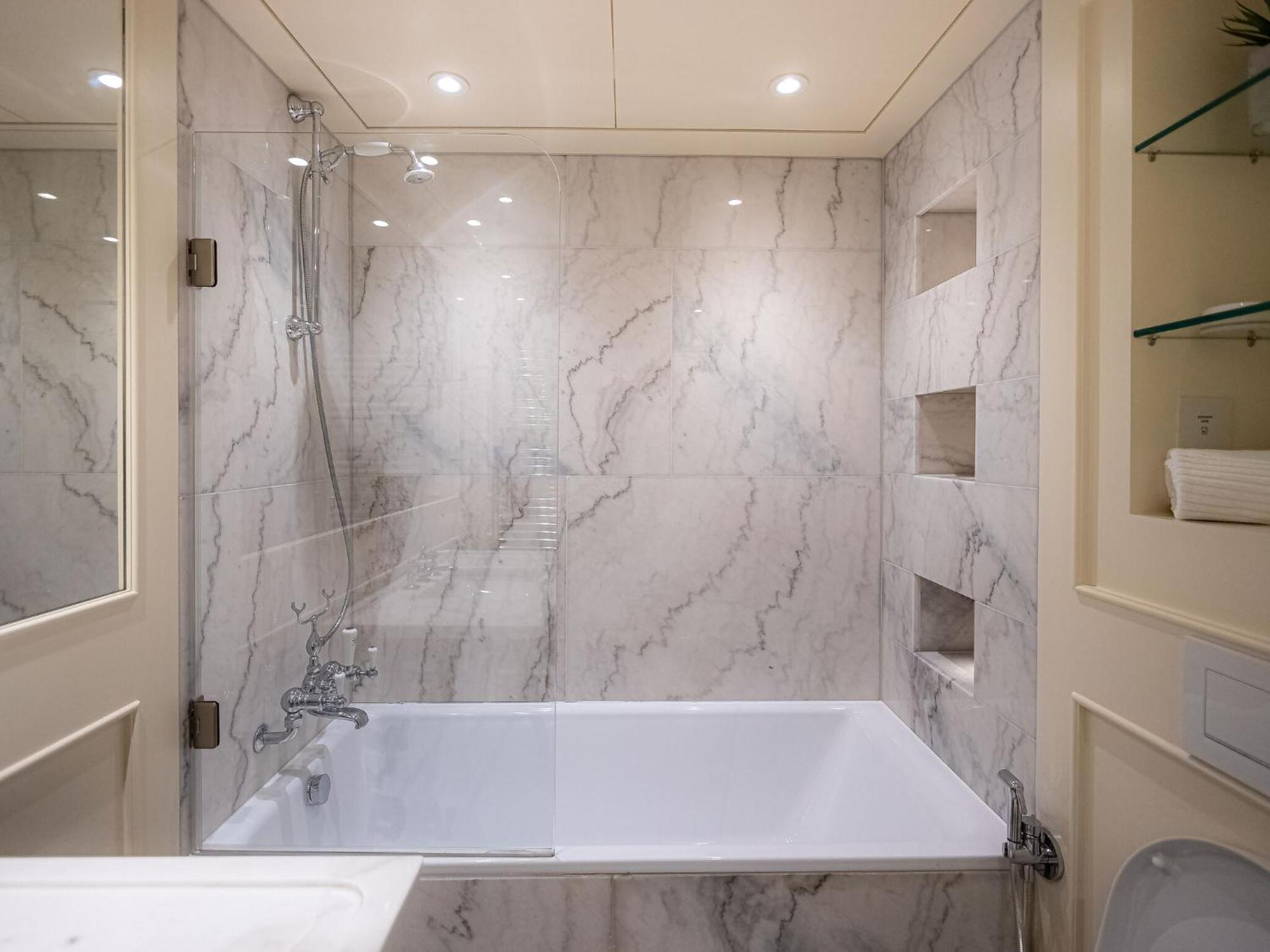 Appartement Modern Deluxe Five Bedroom House Near Chalk Farm Station By Belvilla