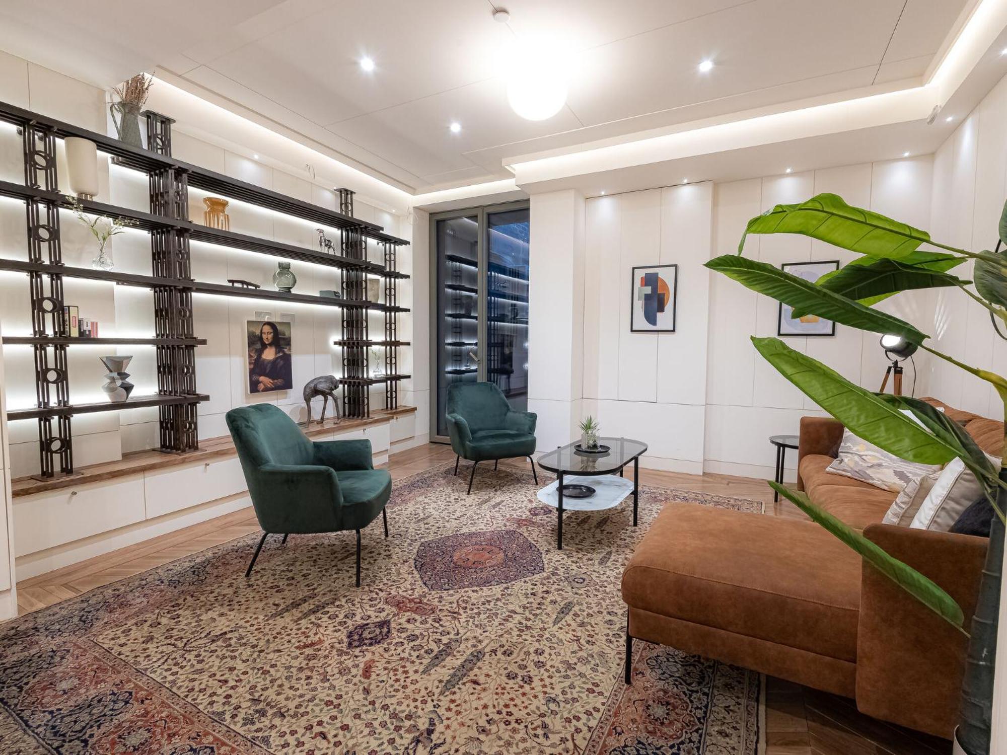 Modern Deluxe Five Bedroom House Near Chalk Farm Station By Belvilla Appartement