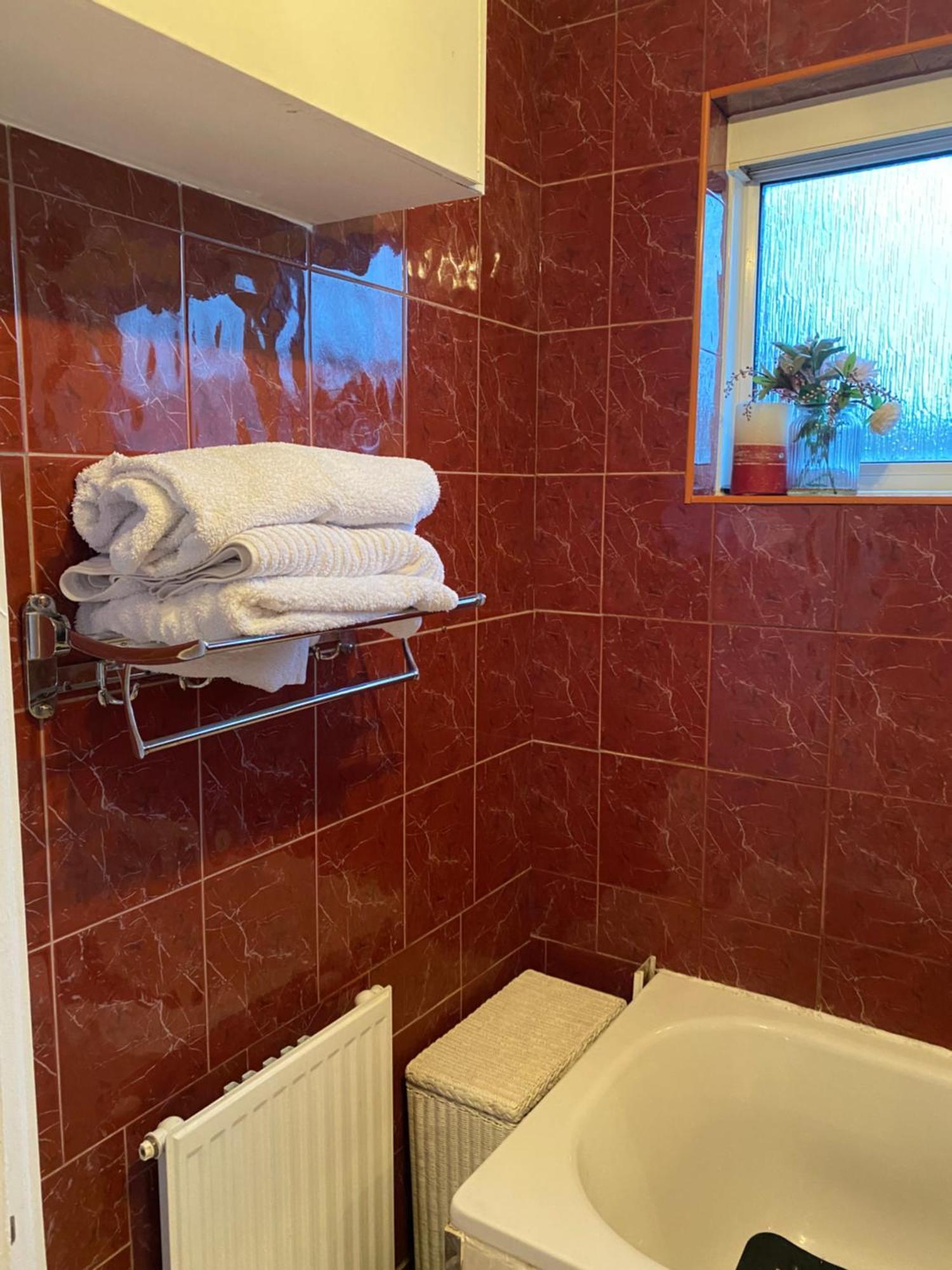 Guest house Happy Place With Kitchenette- Female Only *