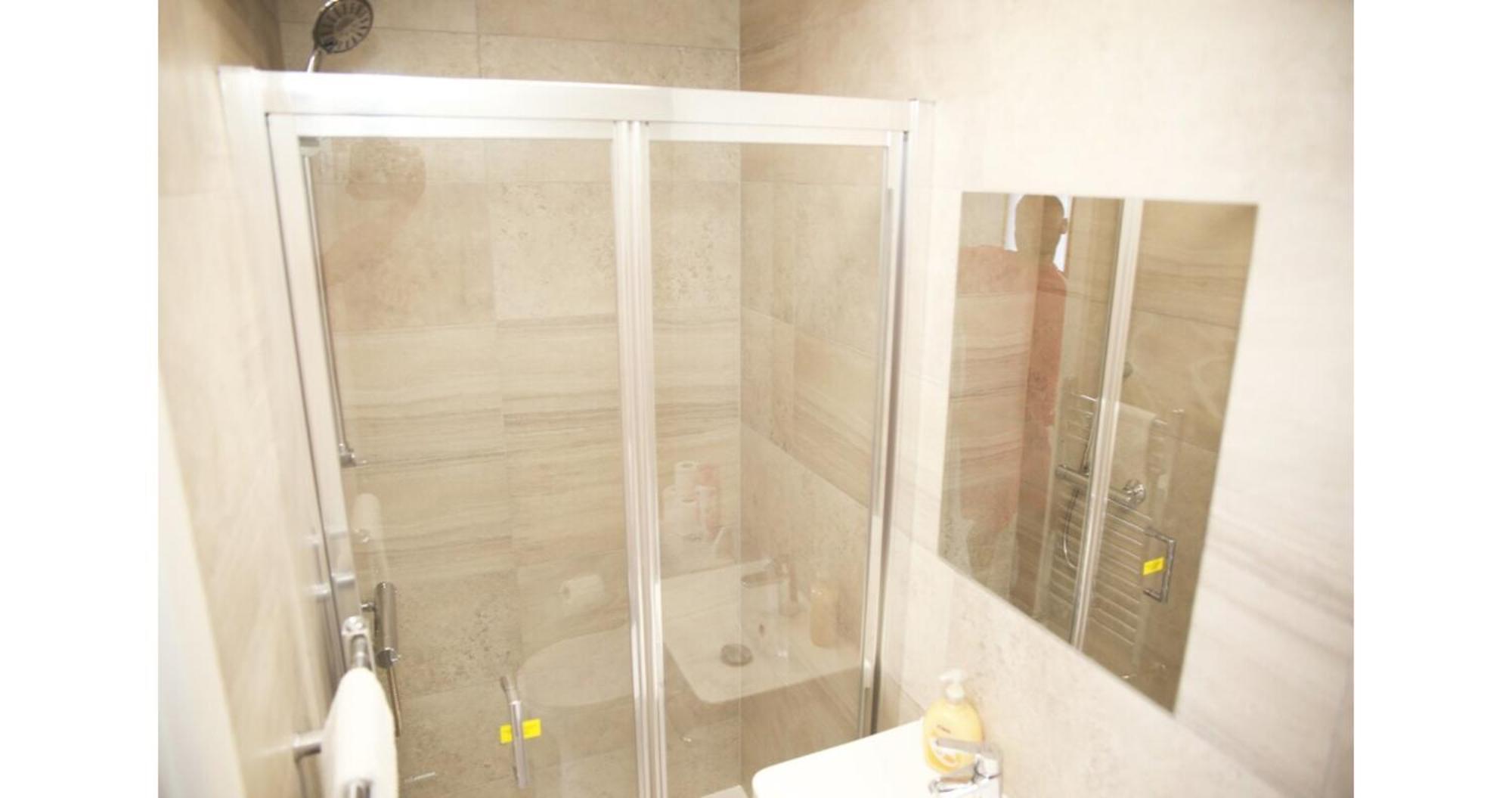 Gjestgiverier Cricklewood Deluxe Ensuite London