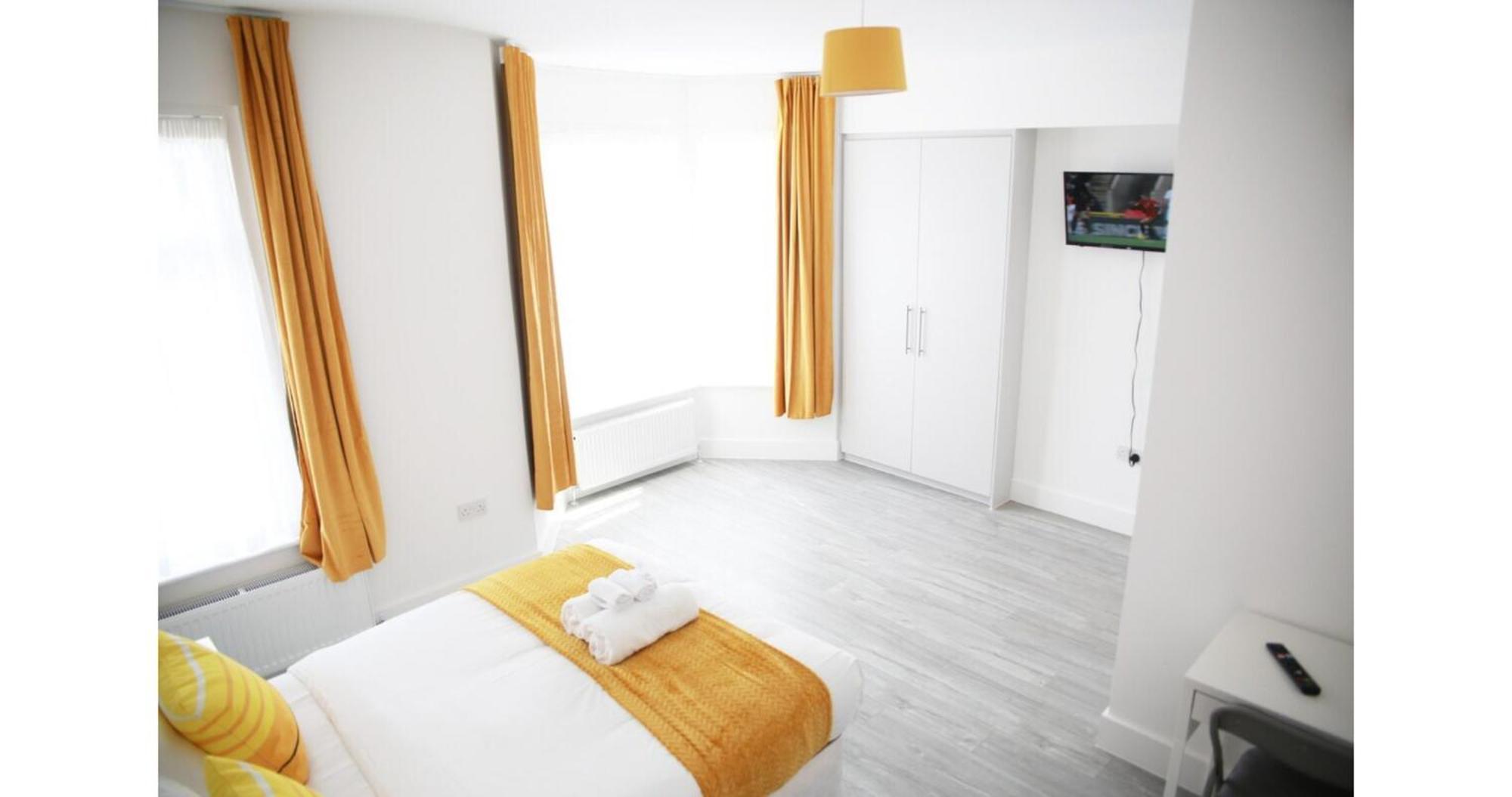 Cricklewood Deluxe Ensuite * London