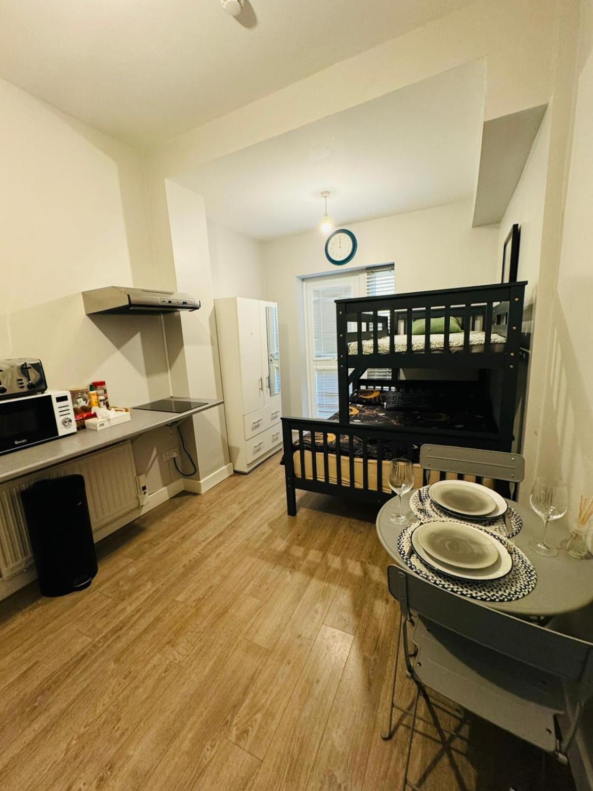Halloway Guest 54 Apartment London