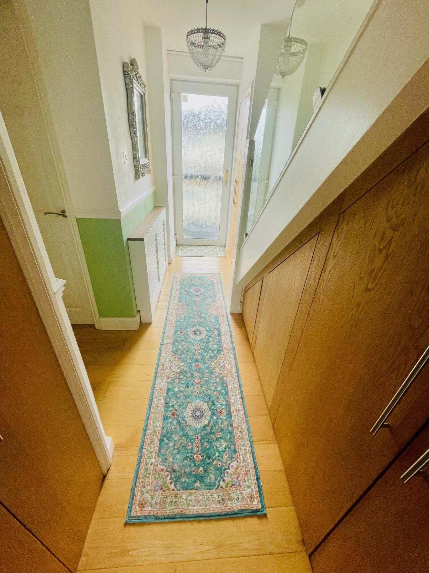 Modern And Chic With Beautiful Landscape Views * Londen