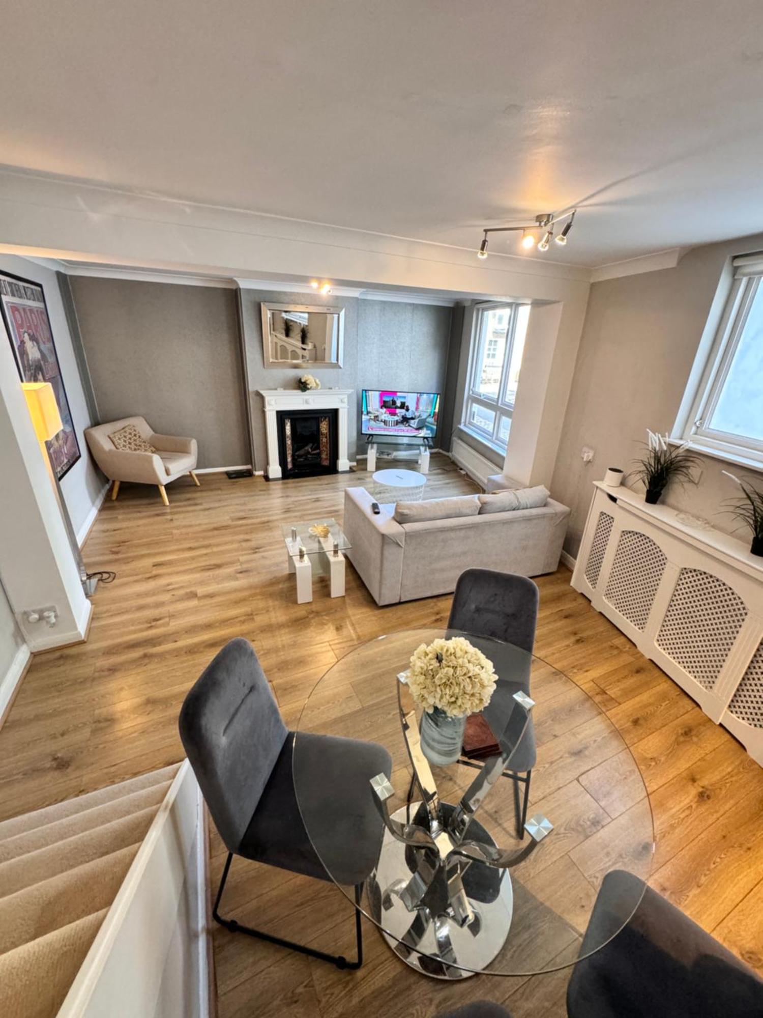 Kensington 2 Bedroom House-big Living Area And Kitchen-harrods-national History Museum-hyde Park-near 2 Underground Lines Ferienhaus London