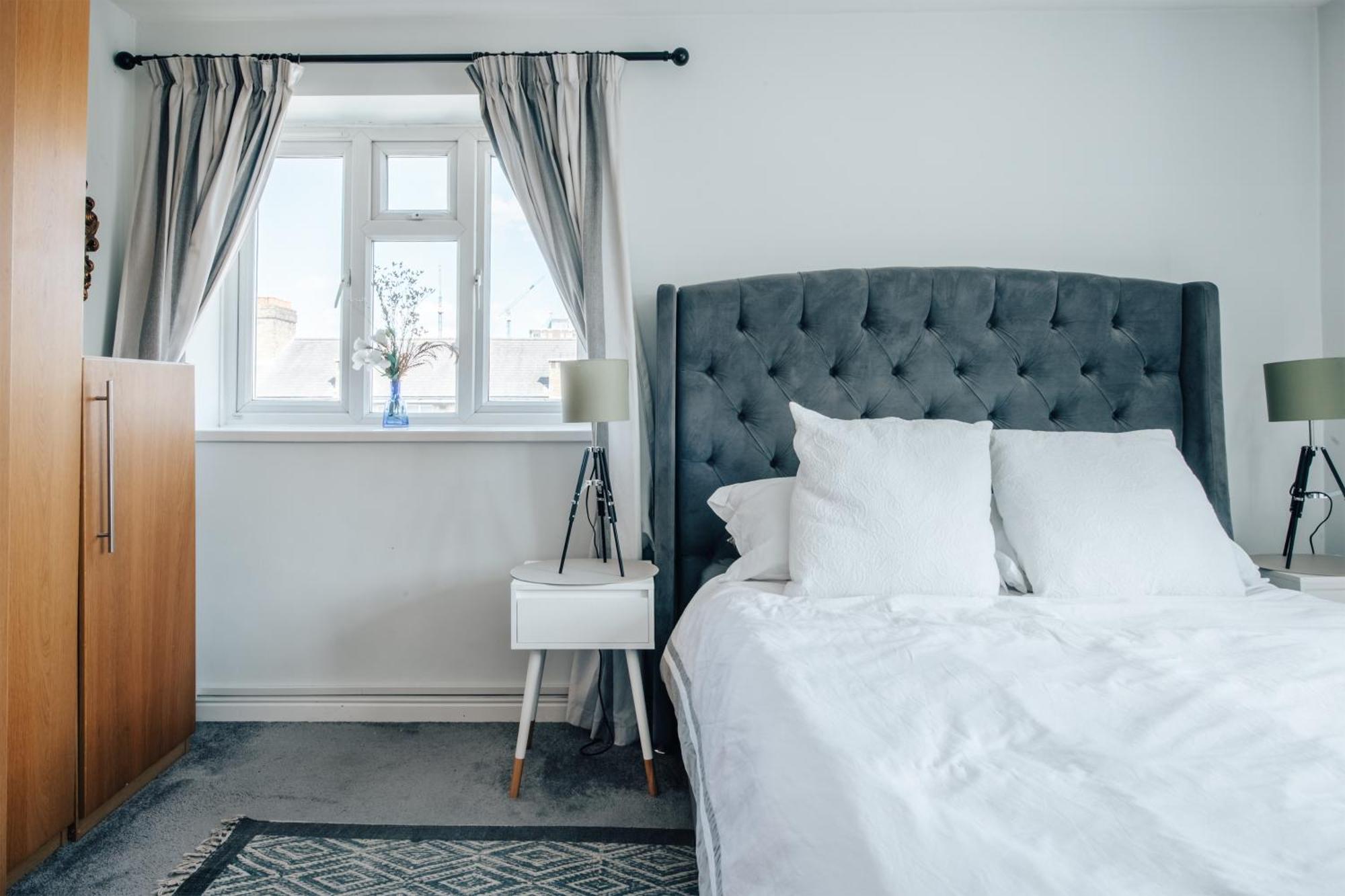 2 Bed Hoxton Flat With Wifi Apartment London