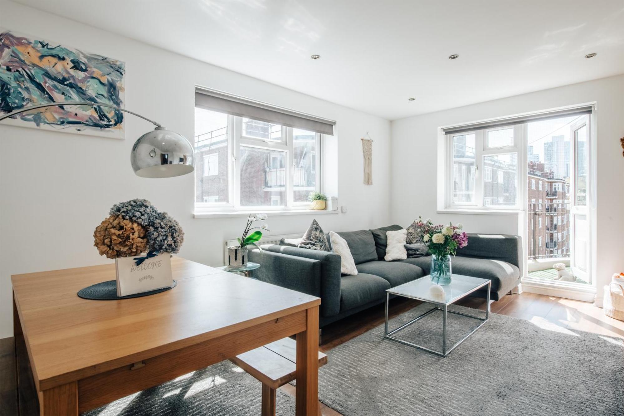2 Bed Hoxton Flat With Wifi Apartment