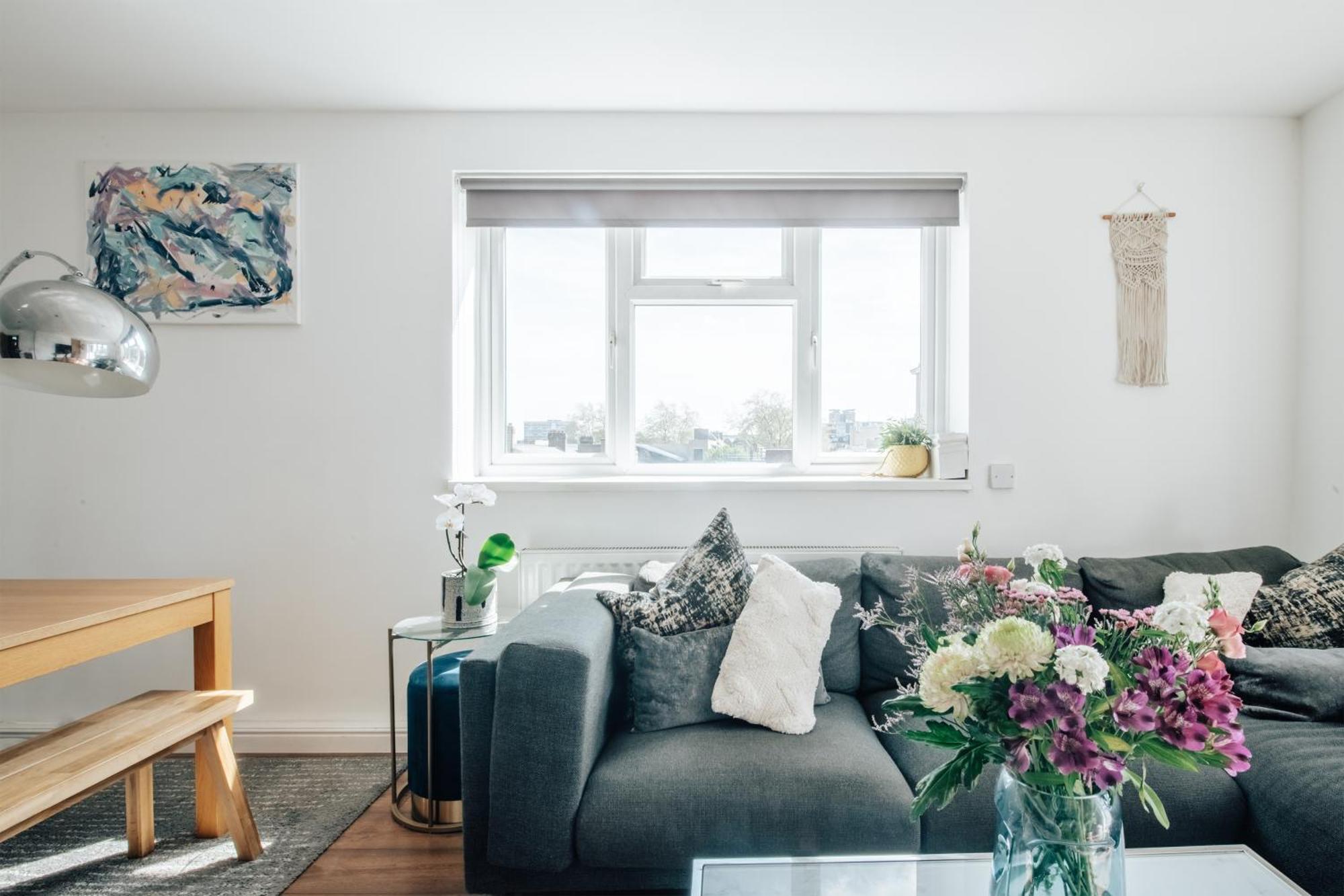 2 Bed Hoxton Flat With Wifi London