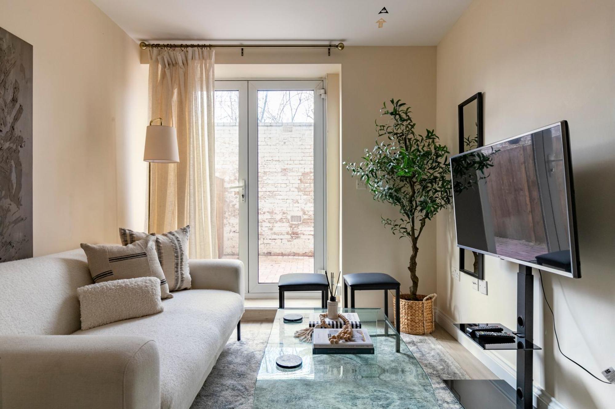 North - One Bed Flat- Entire Unit Leilighet *