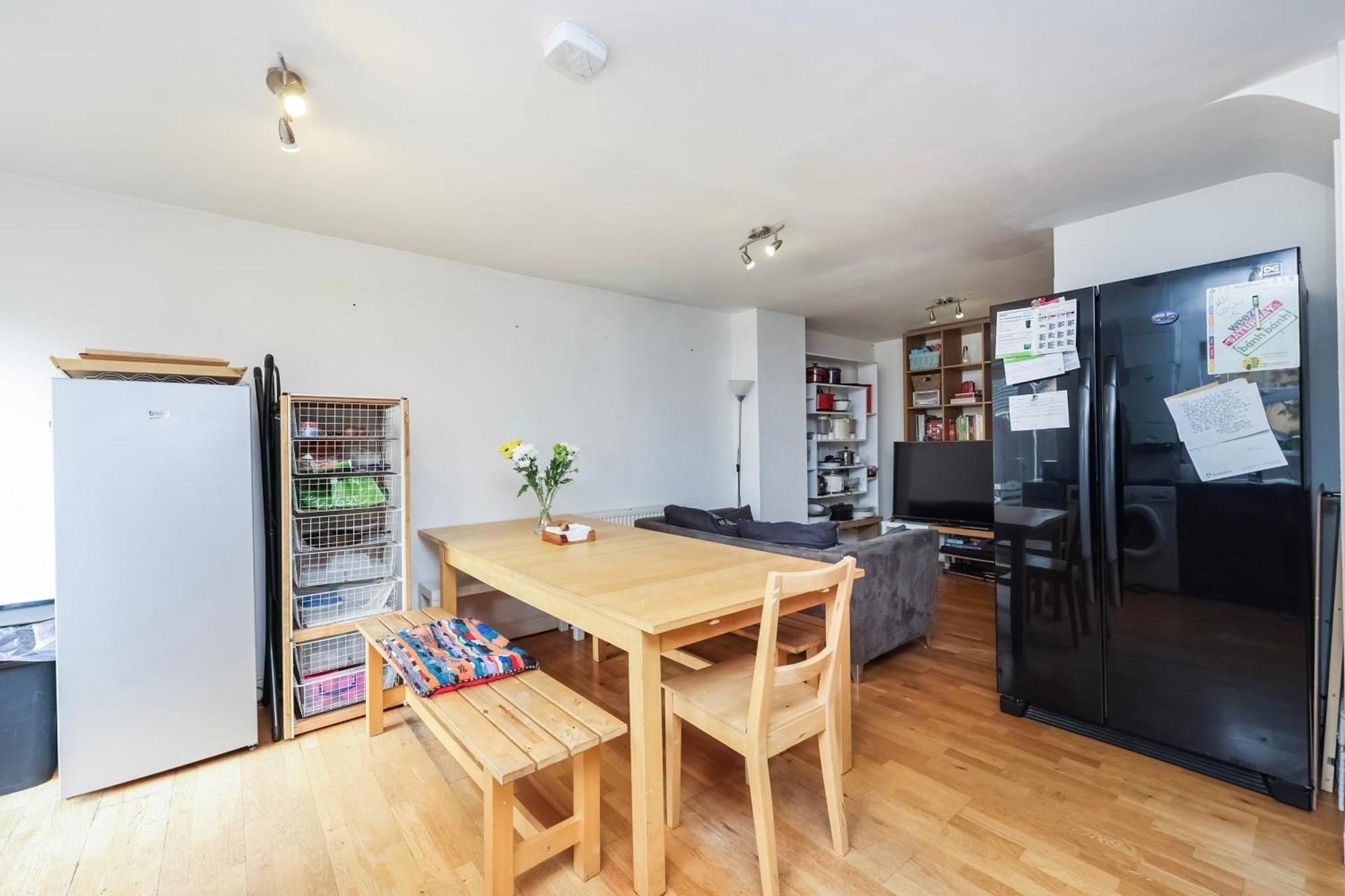 Vibrant Clapham Double Bedroom Appartement Londen