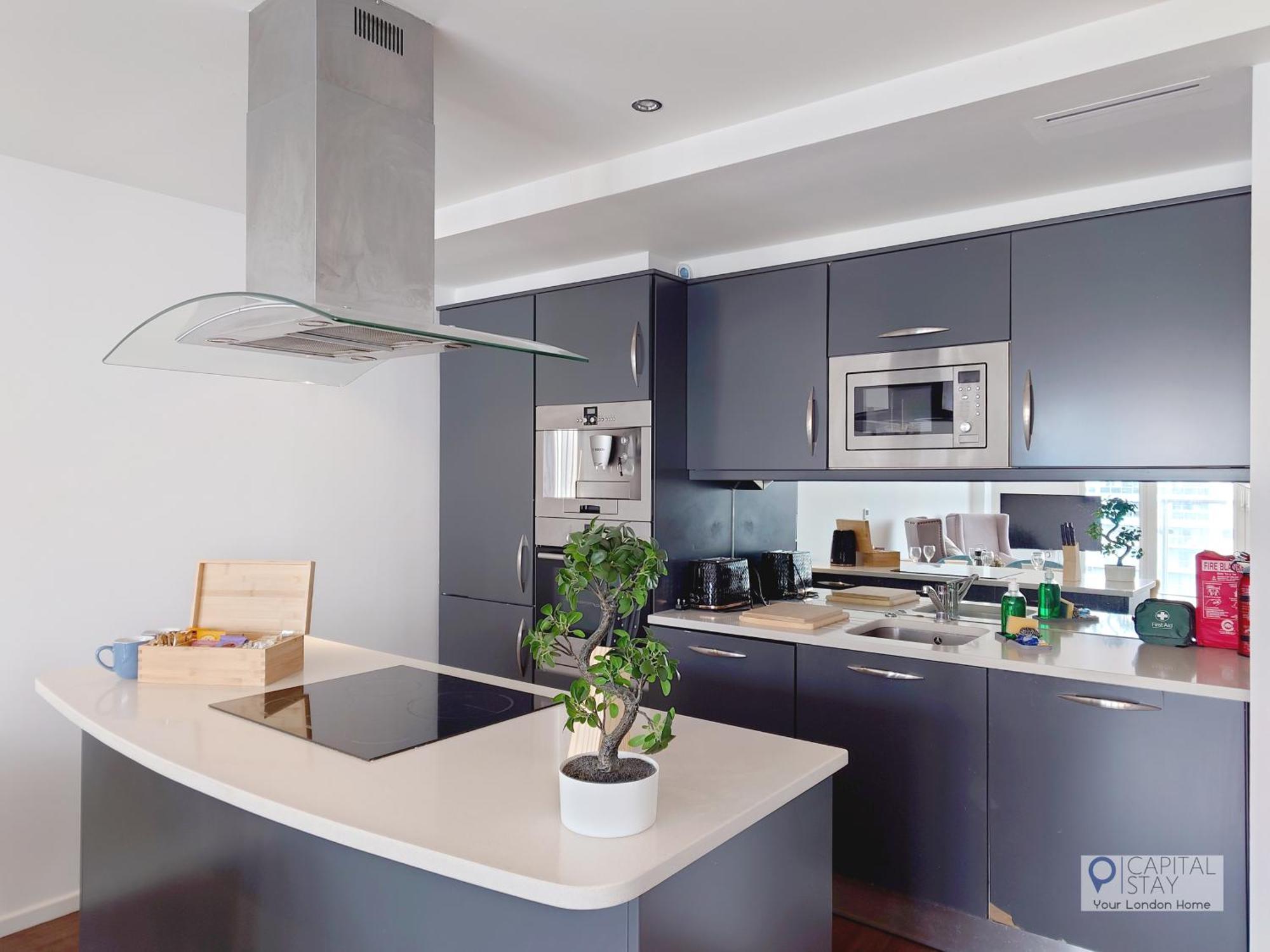 Deluxe Two Bed By Excel & O2 Londen