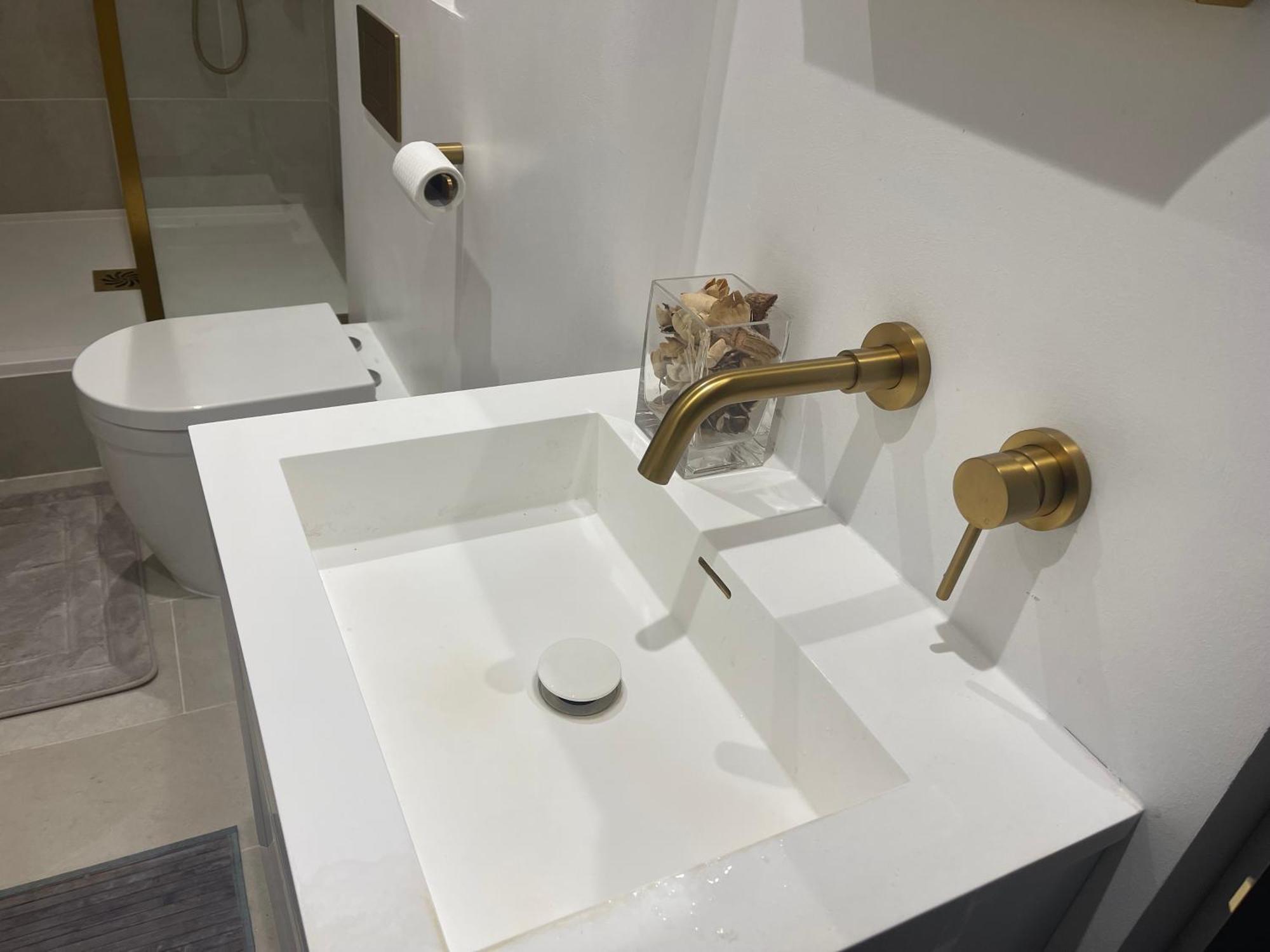 Immaculate 2-bed In * Londres