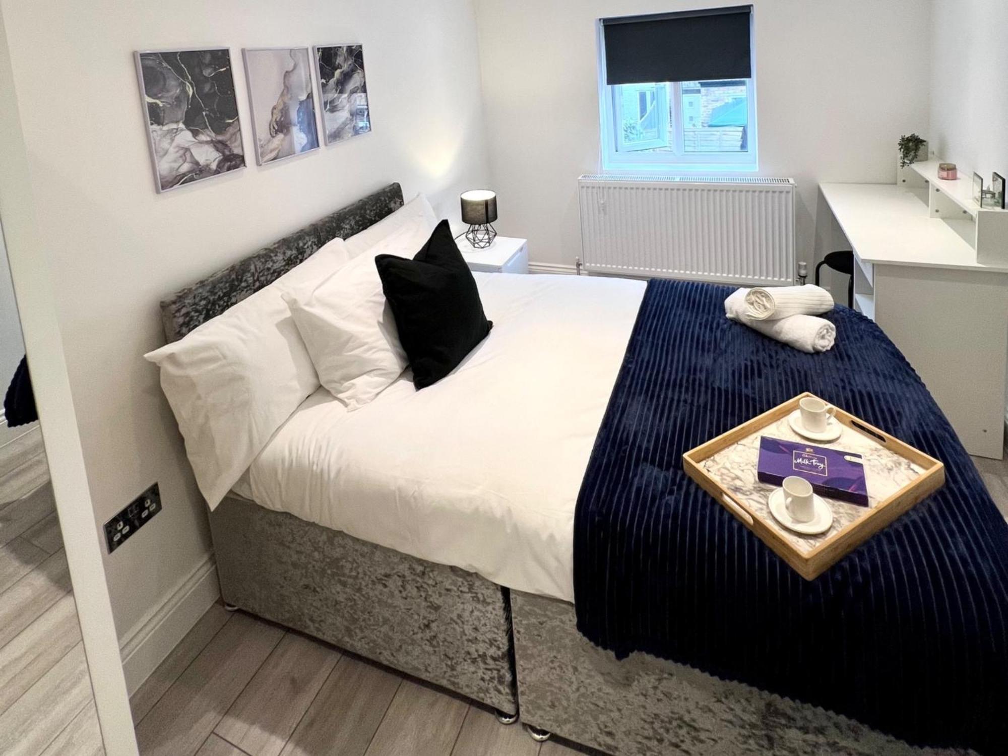 Flat In Shepherd's Bush * London