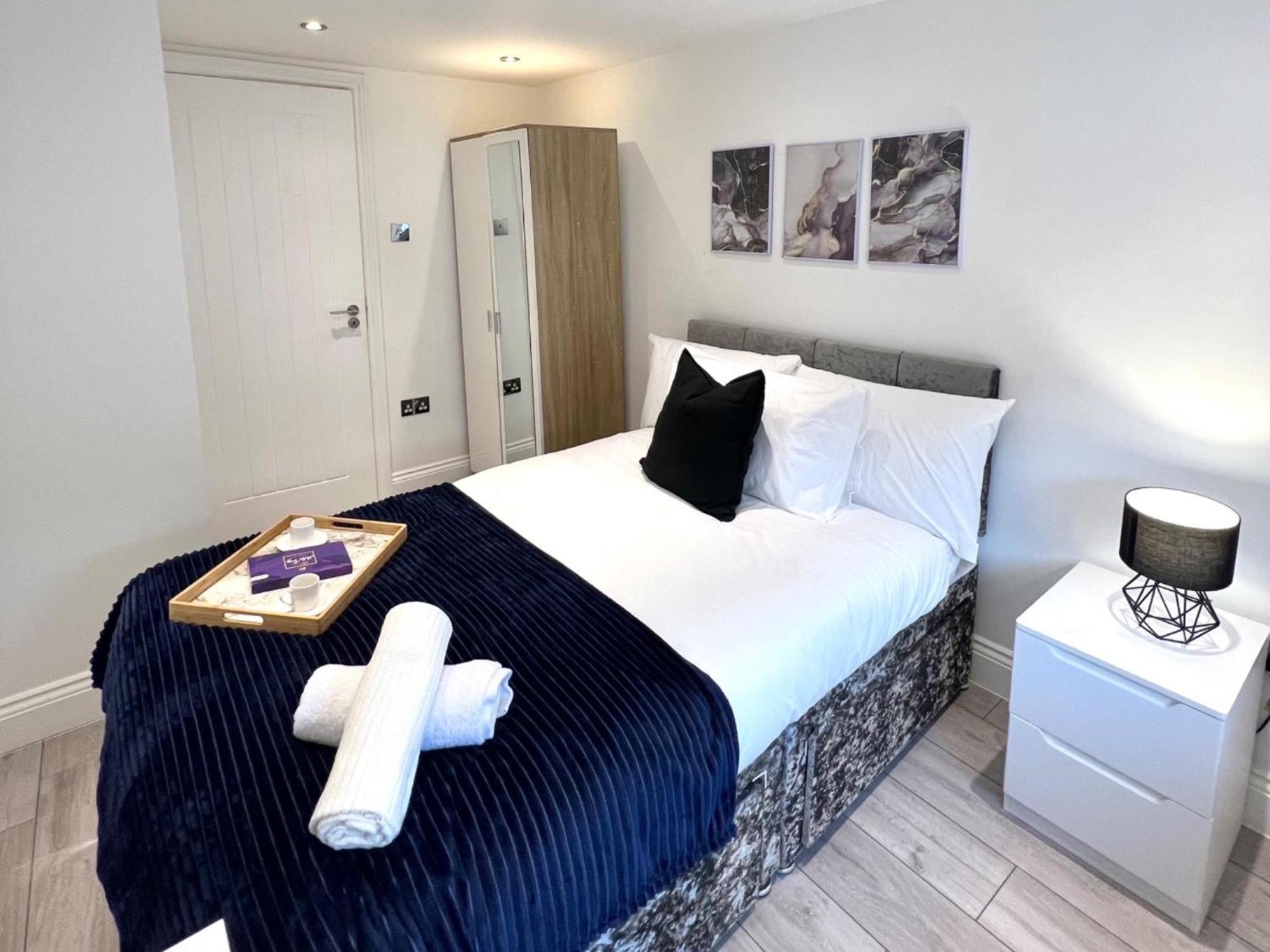 Flat In Shepherd's Bush * London