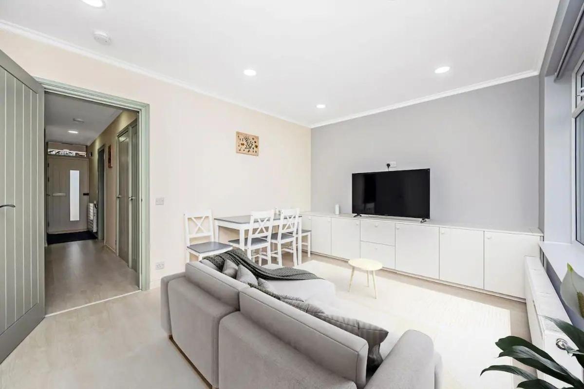 Pass The Keys Stylish Gardenten Mins To Casa vacanze