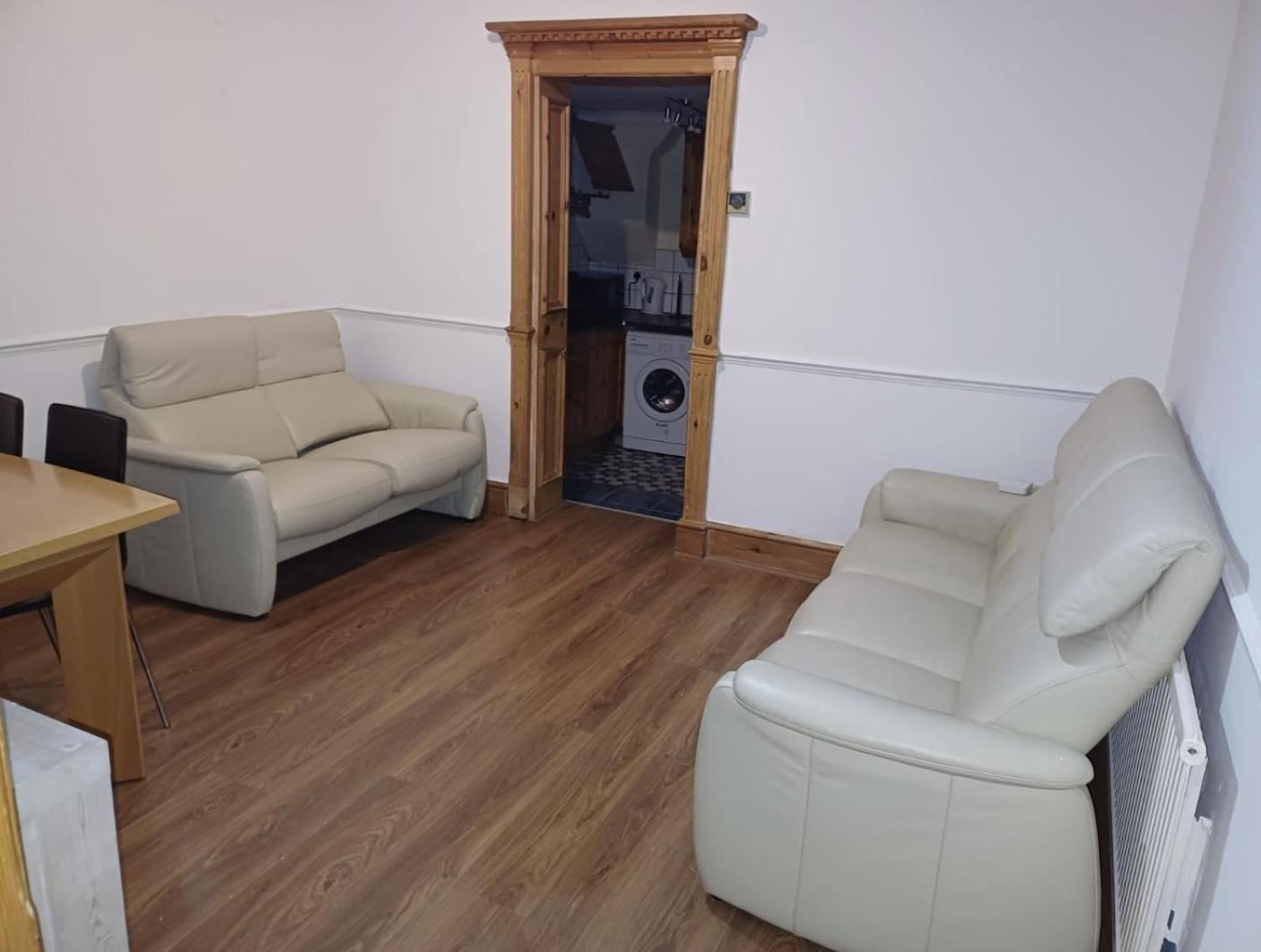 Appartement Nky Crystal 4 Bed House *