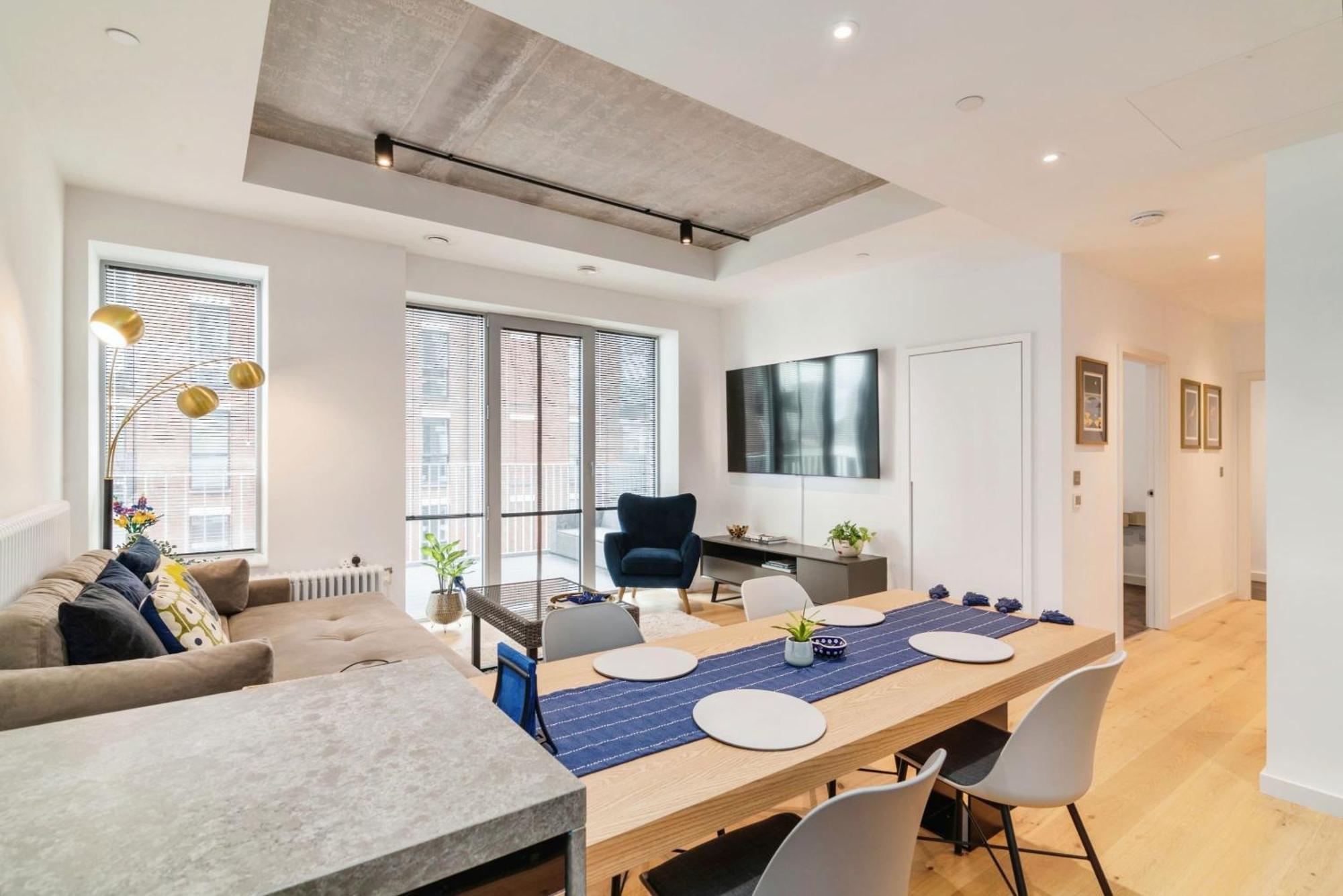Leilighet Chic 2 Bedroom Flat With Balcony *