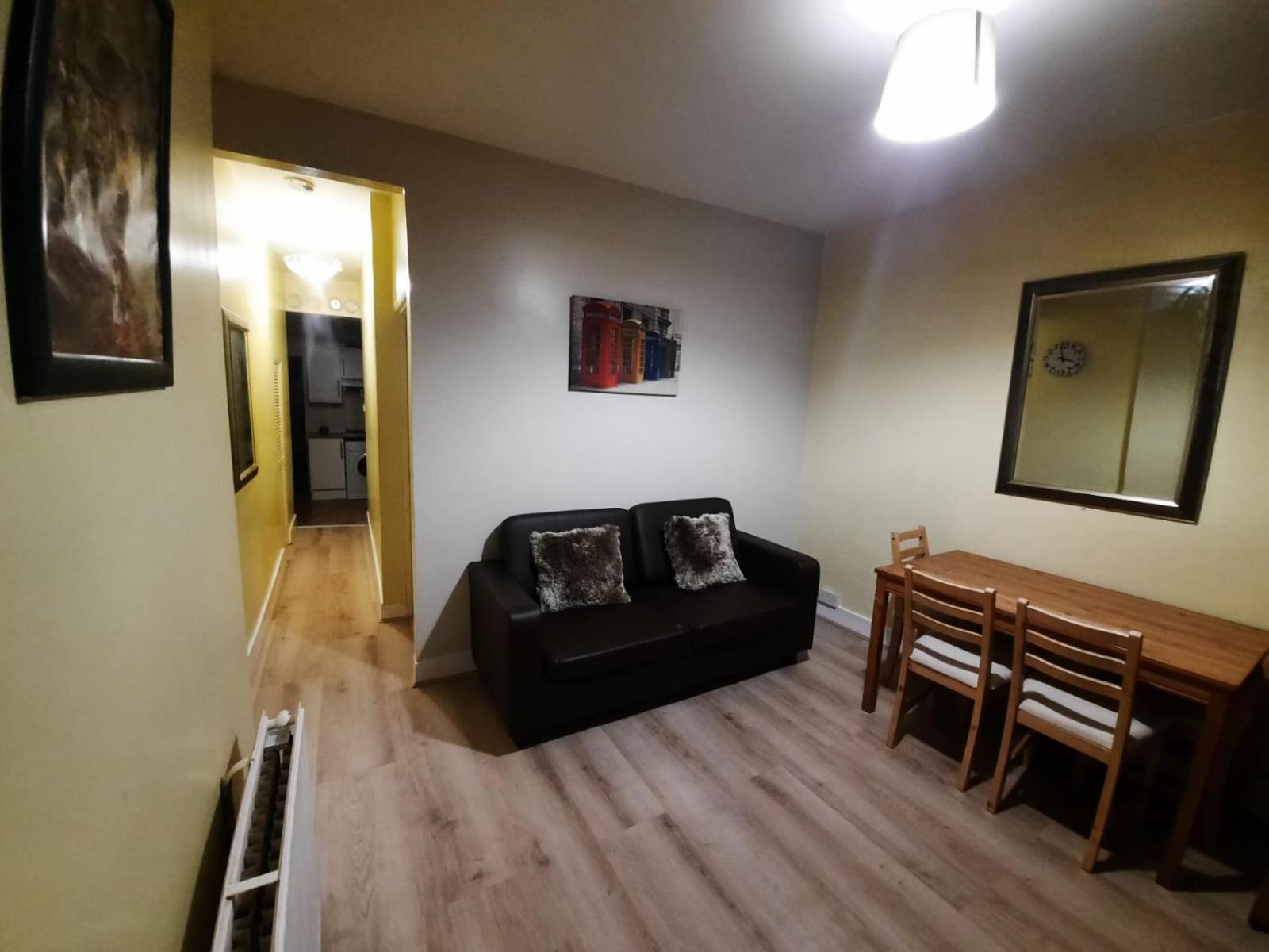 2 Bedroom Garden Lägenhet *