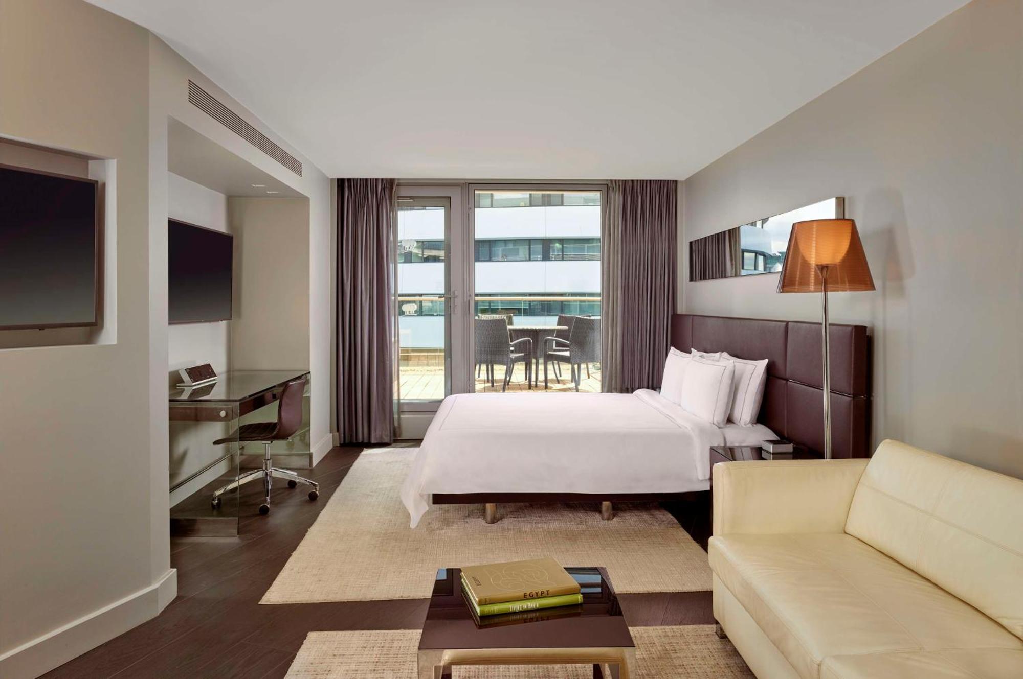 Park Plaza Westminster Bridge 4*