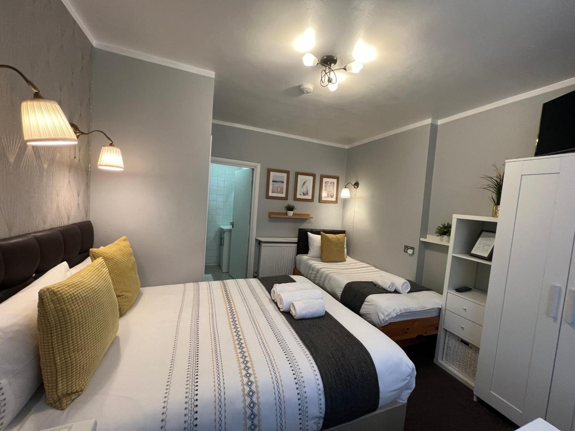 Hotel Trinity House 2*