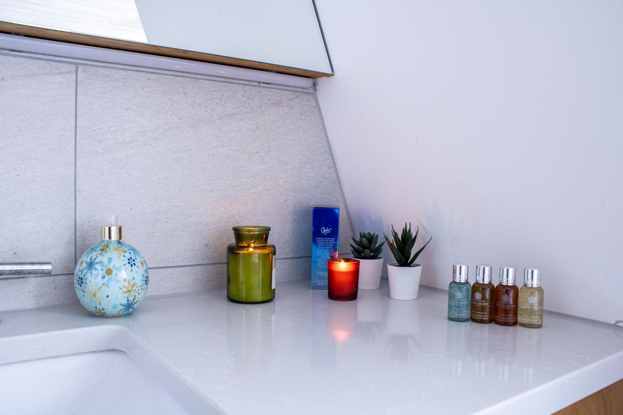 Luxurious 1-bedroom Penthouse In Marble Arch 71 Londen