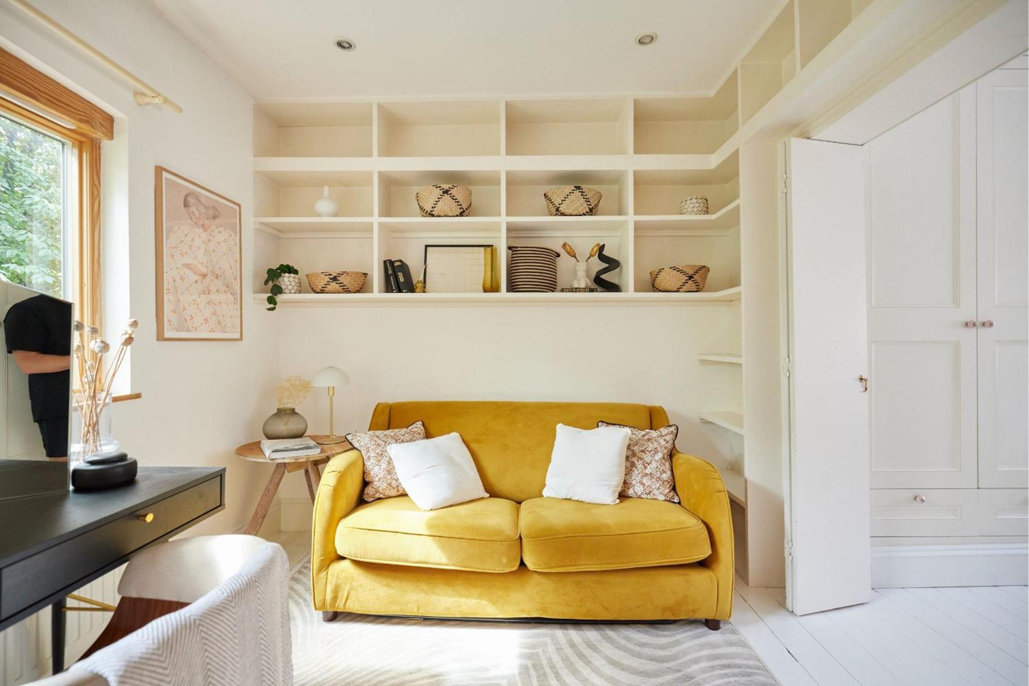 The Hampstead Wonder - Spacious 4bdr House With Balcony Lägenhet