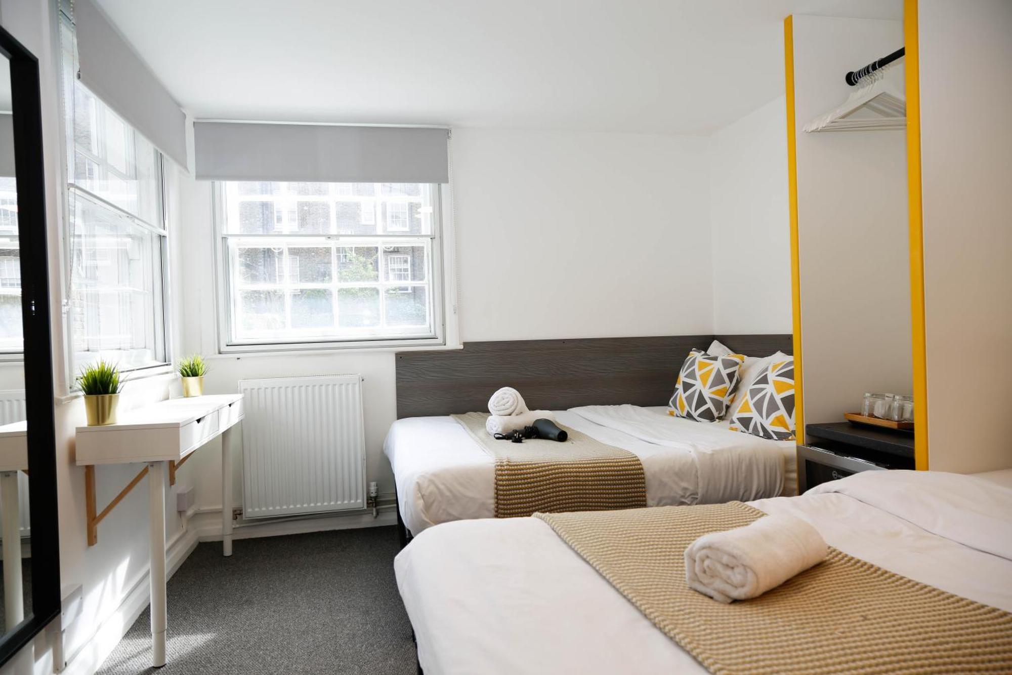 Stylish 1-minute Walk To Camden Town Metro, Shops, Cafes, Bars & Restaurants With Shared Bathrooms Rum i privatbostad *