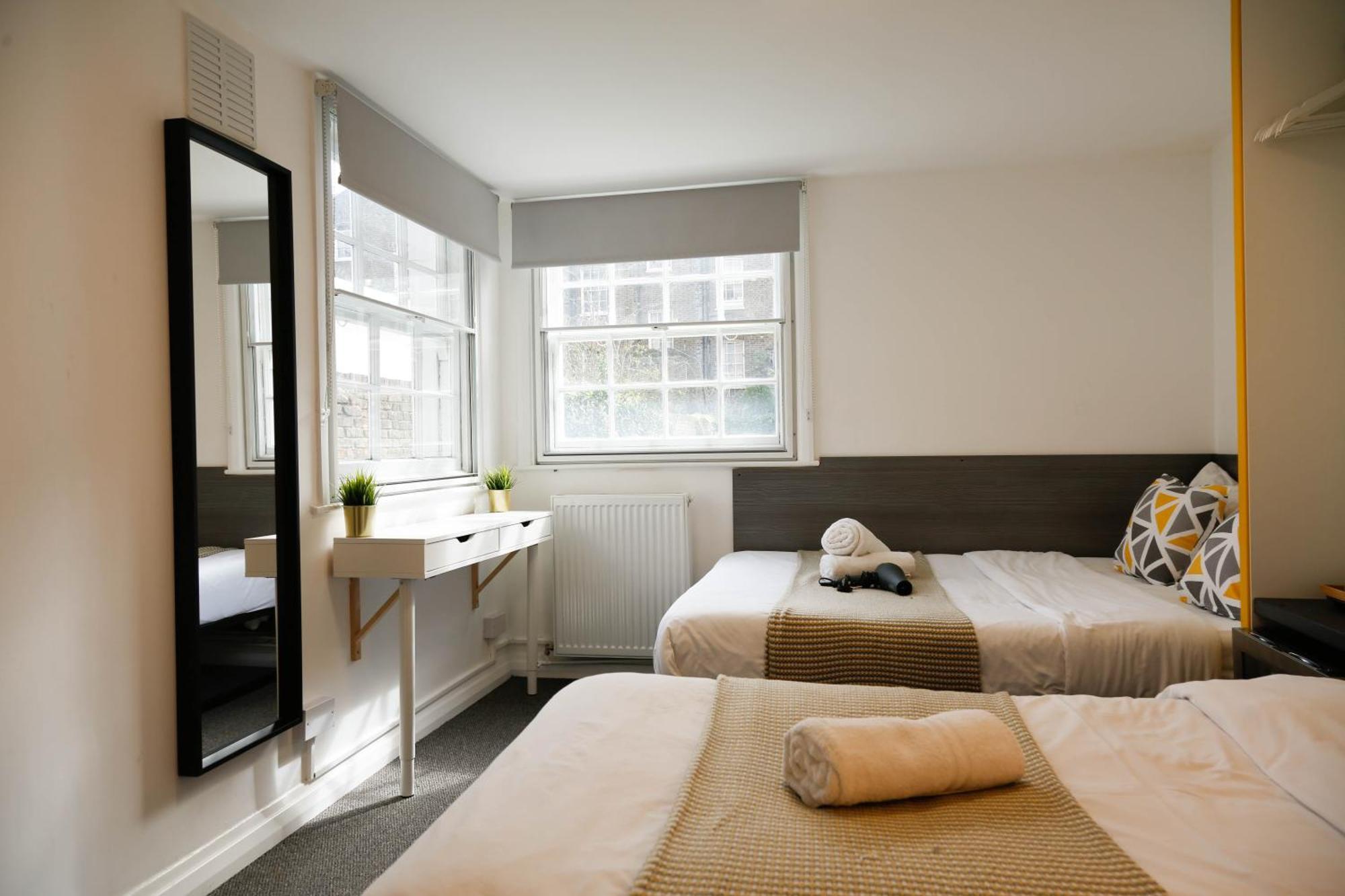 Stylish 1-minute Walk To Camden Town Metro, Shops, Cafes, Bars & Restaurants With Shared Bathrooms Rum i privatbostad *