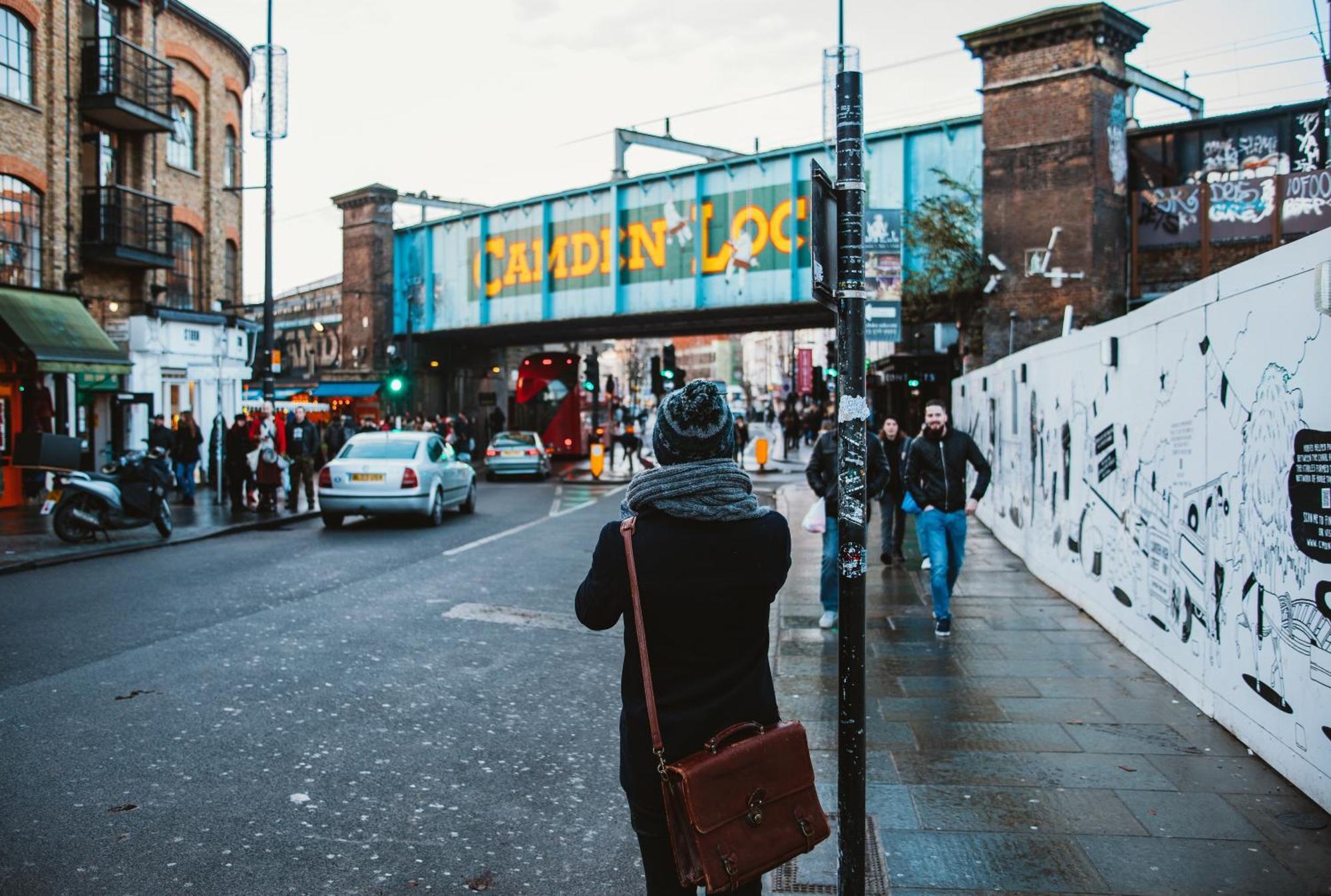 Stylish 1-minute Walk To Camden Town Metro, Shops, Cafes, Bars & Restaurants With Shared Bathrooms *