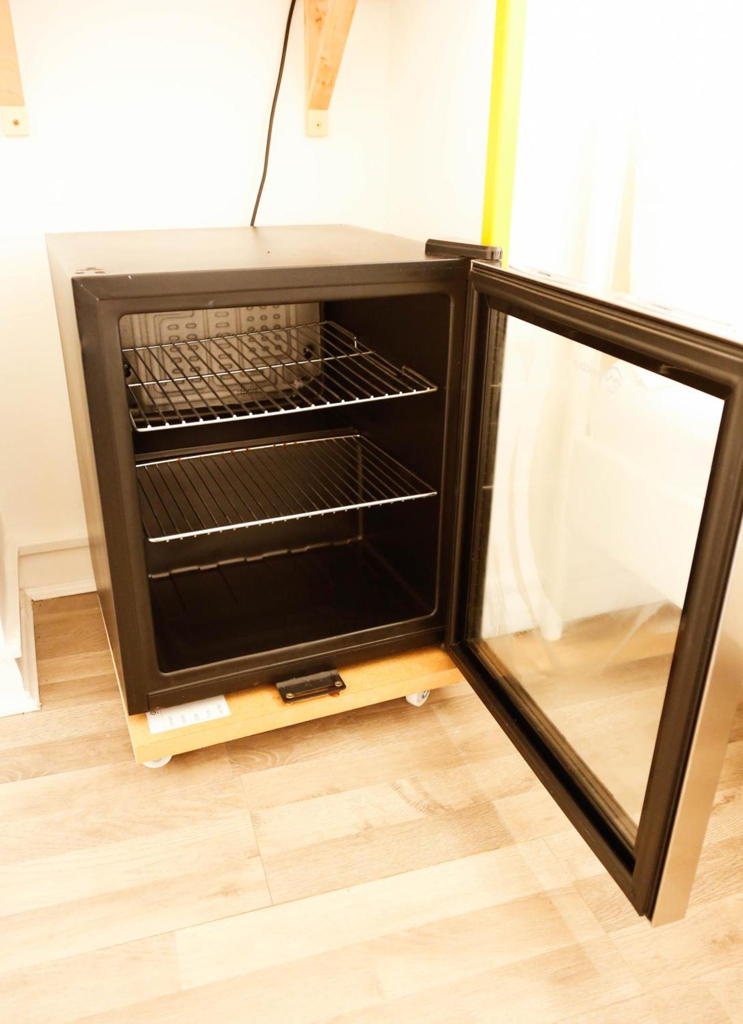Rum i privatbostad Stylish 1-minute Walk To Camden Town Metro, Shops, Cafes, Bars & Restaurants With Shared Bathrooms London