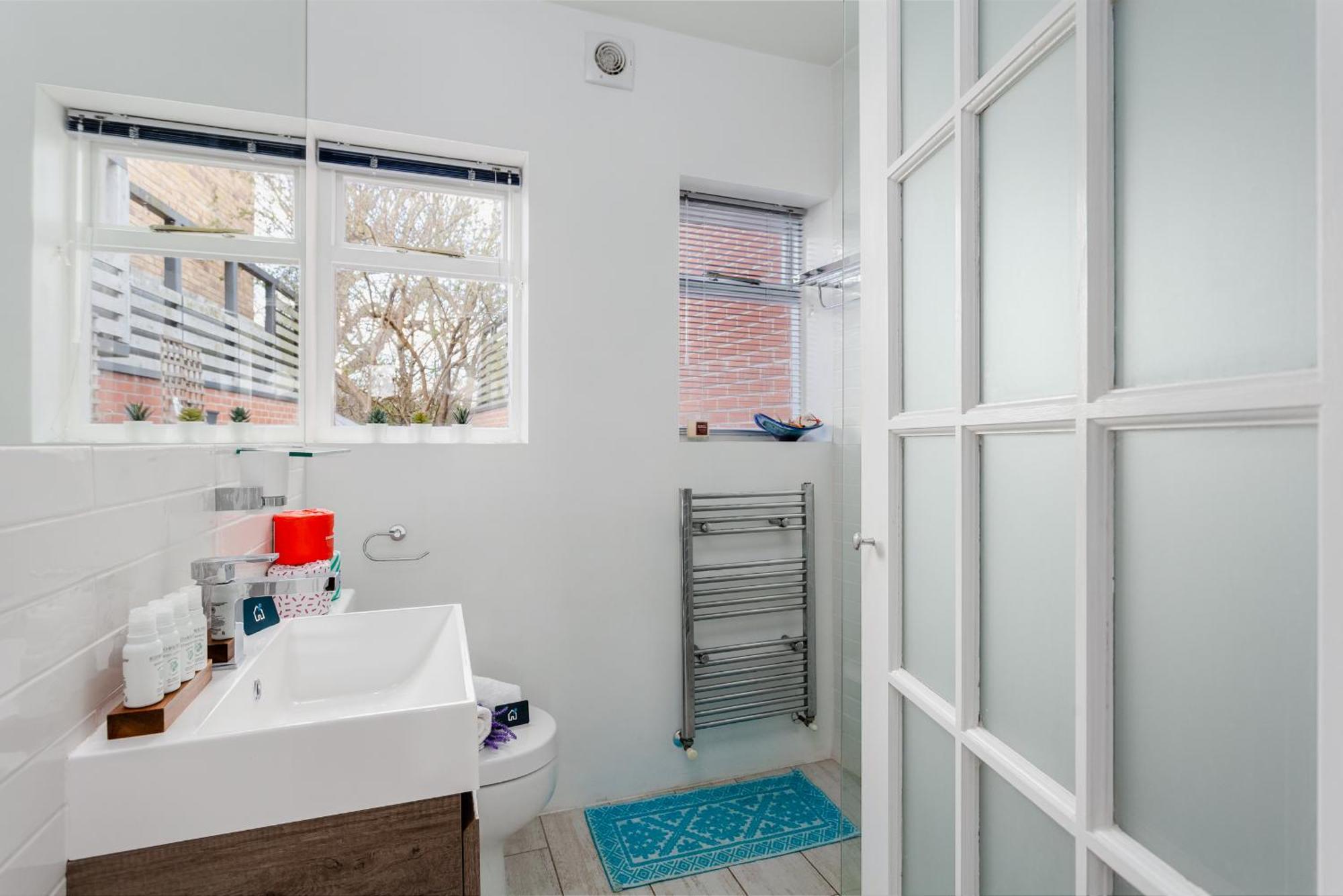 Lovely 1 Bed With Large Terrace London