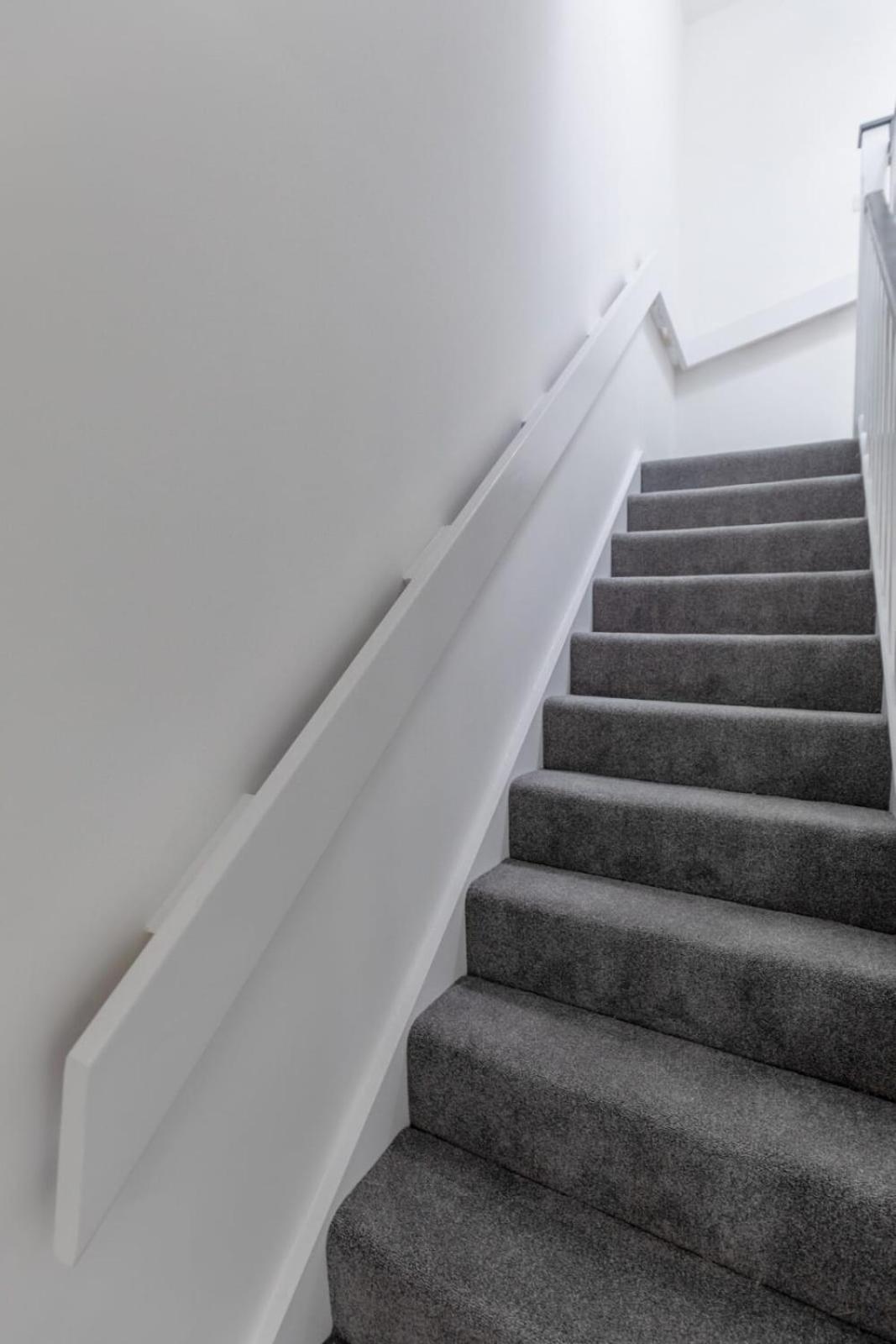 Newly Renovated 3bd Islington!