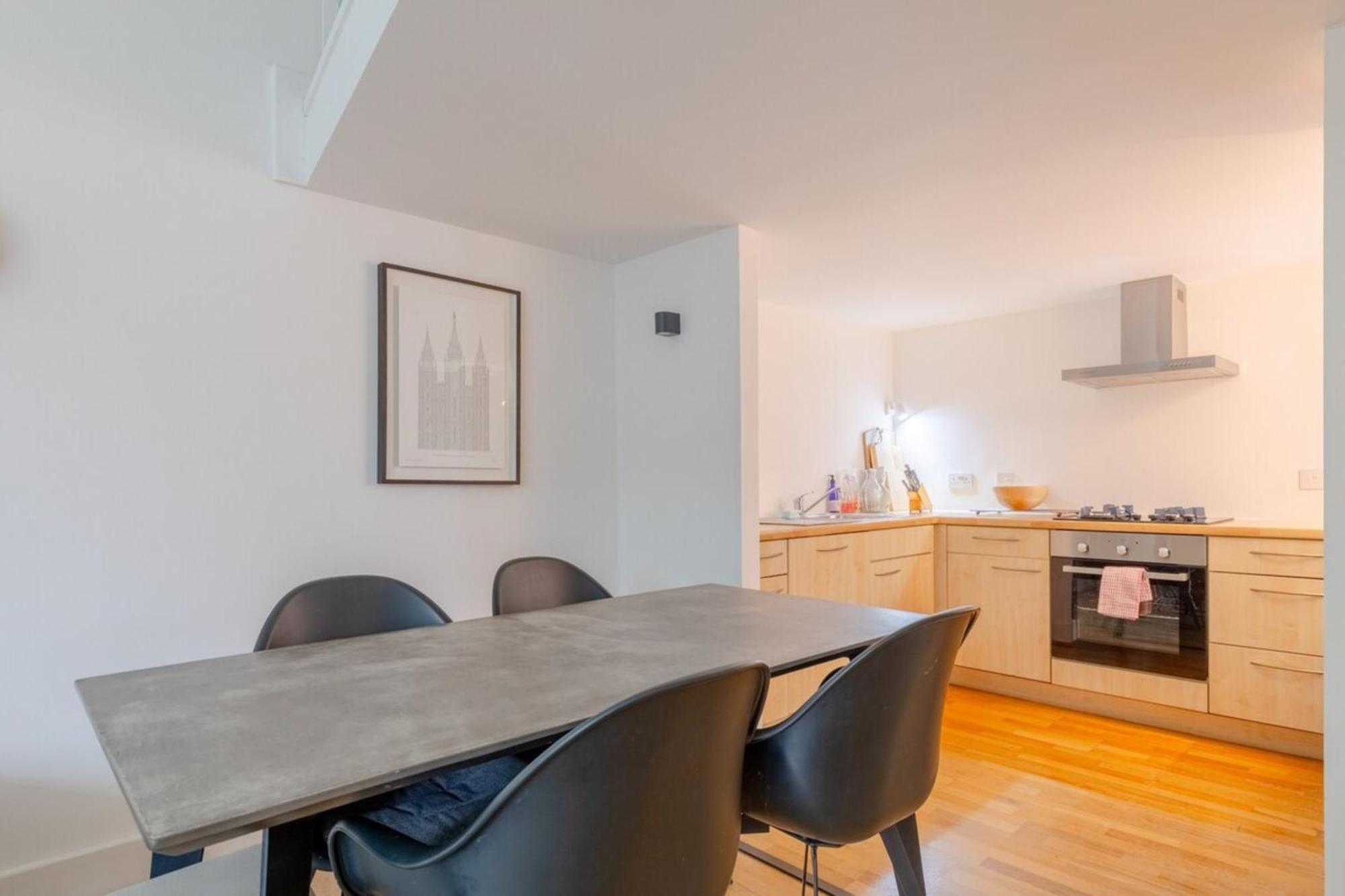 Chic 1bd Maisonette Whot Tub King's Cross! Apartment London