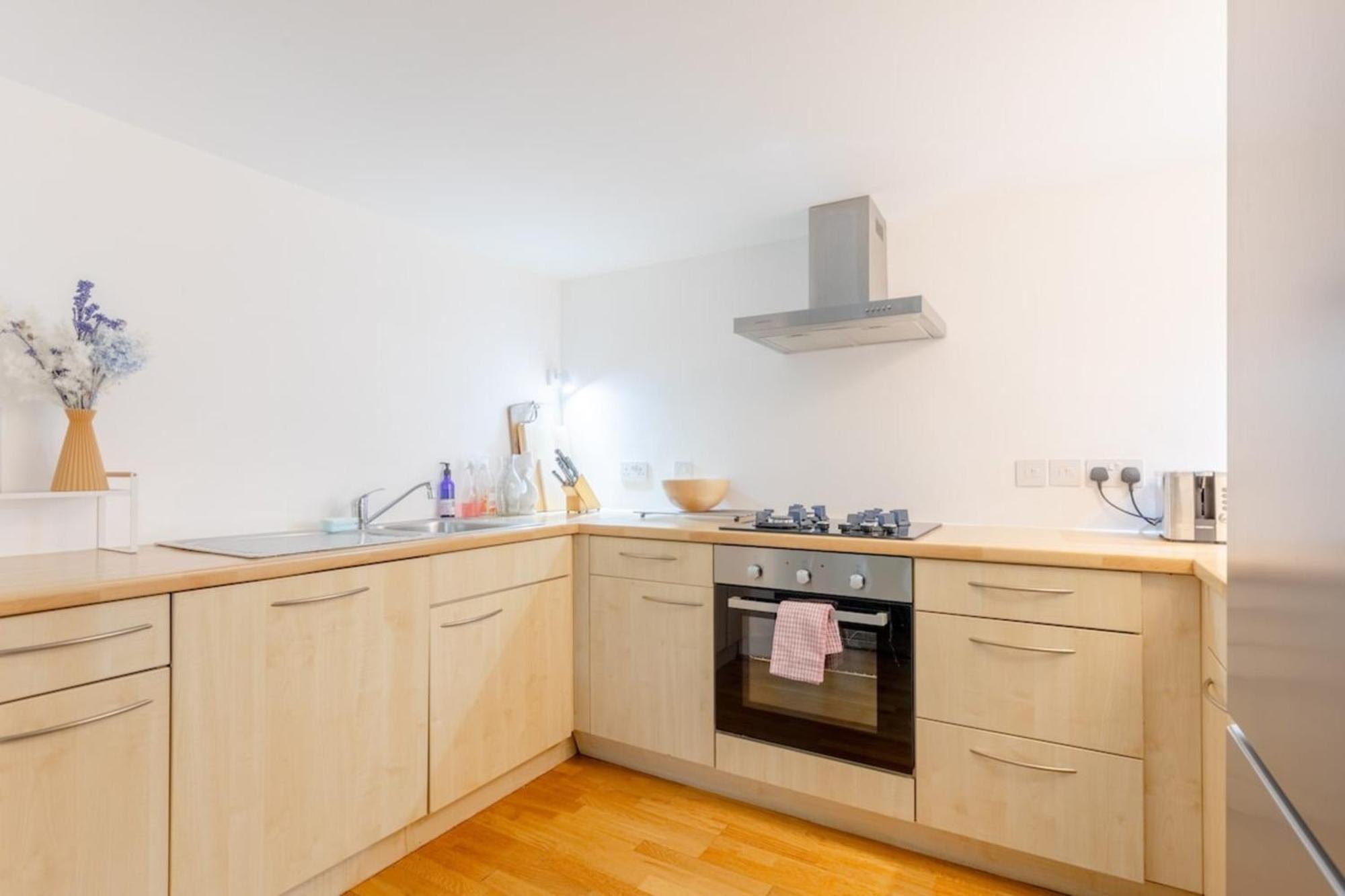 Chic 1bd Maisonette Whot Tub King's Cross! Apartment London