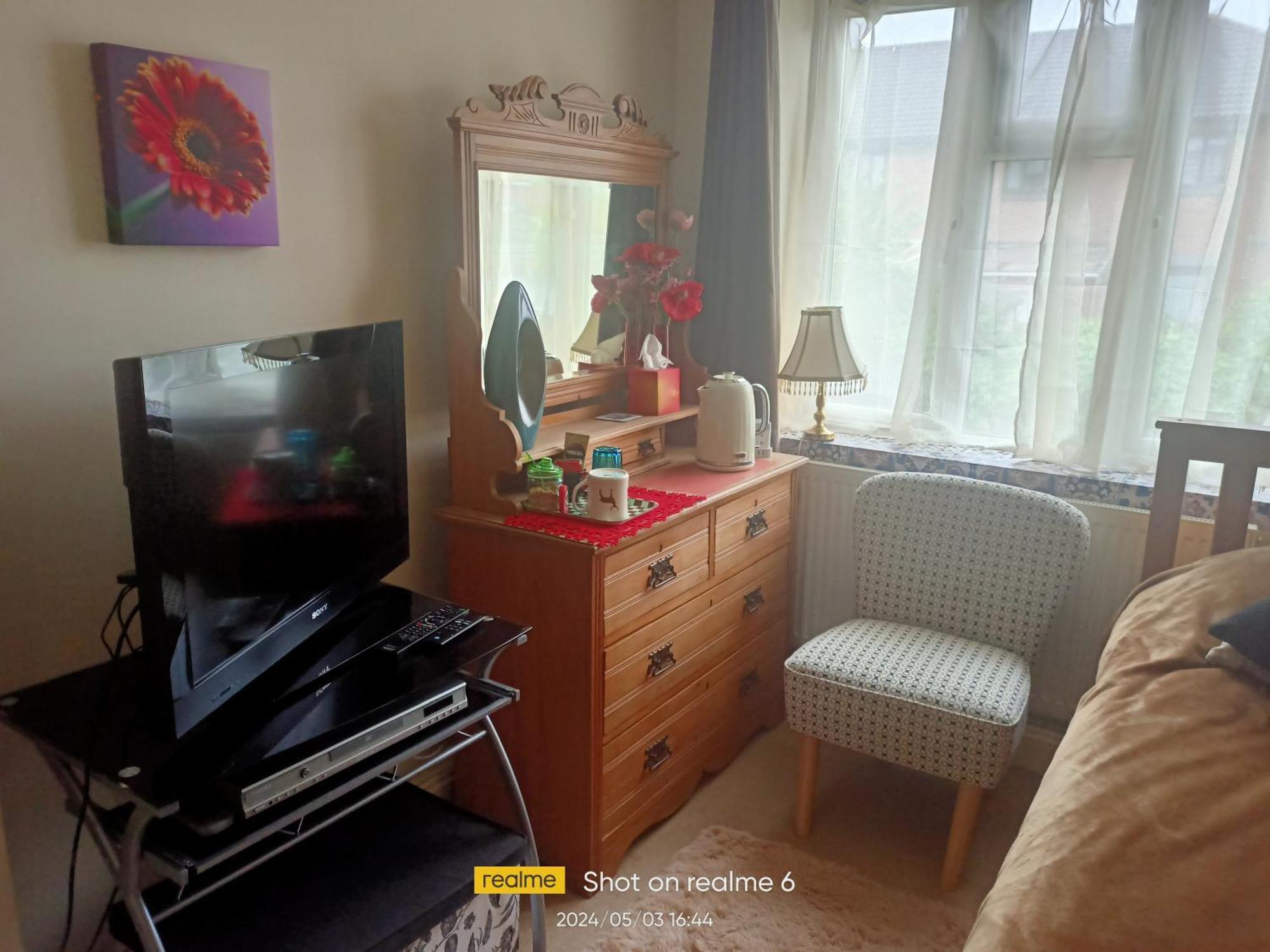 Privat overnatting Goldy's Place In E17 Room2