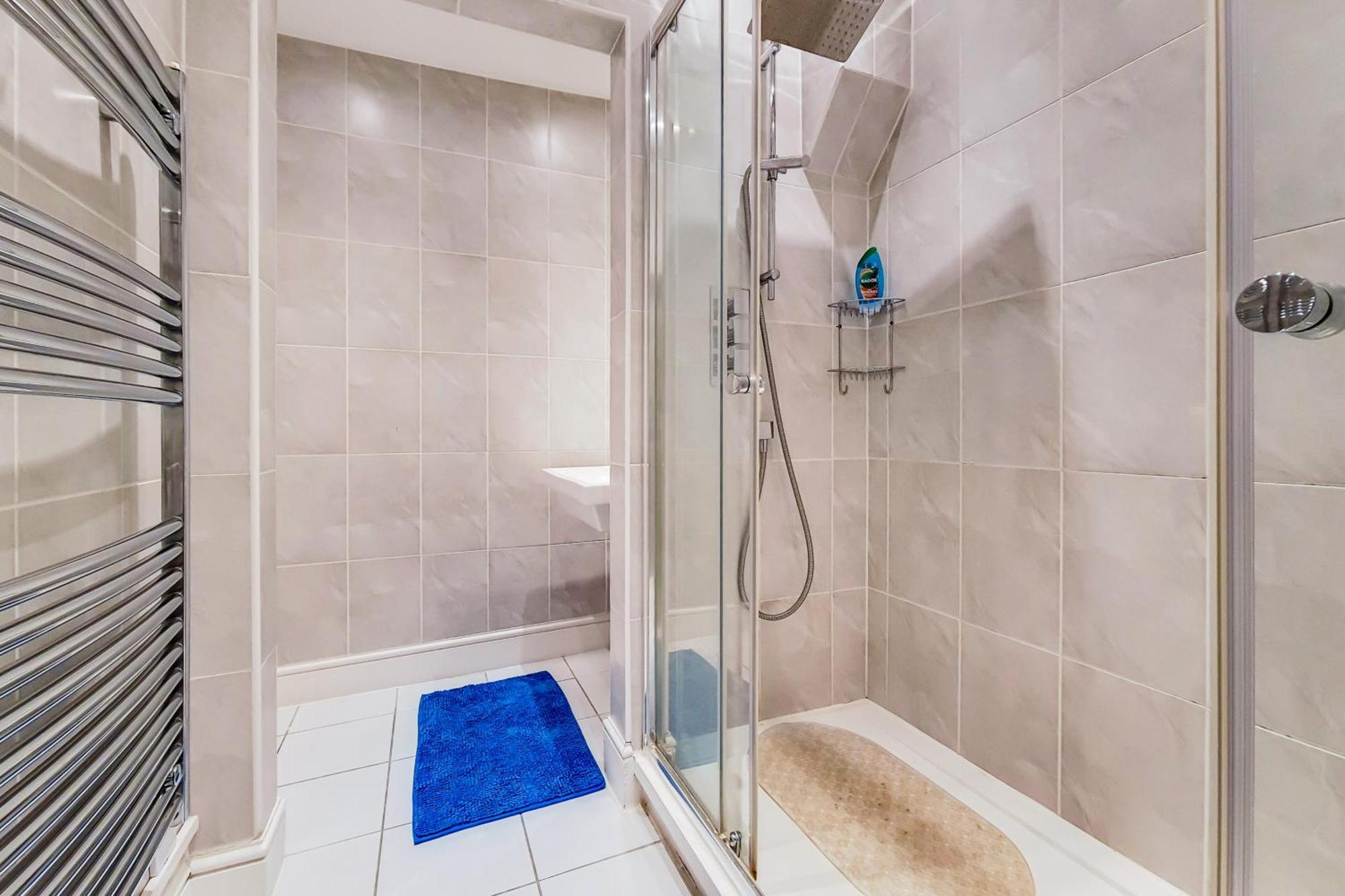 Modern And Spacious In South Kensington Londres