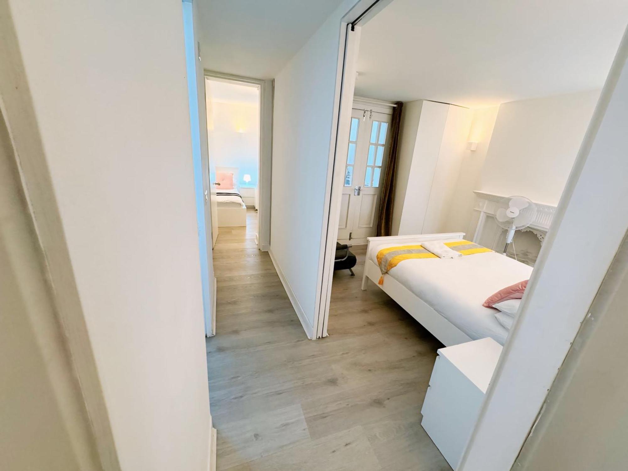 Hyde Park Two Bedroom Appartement *