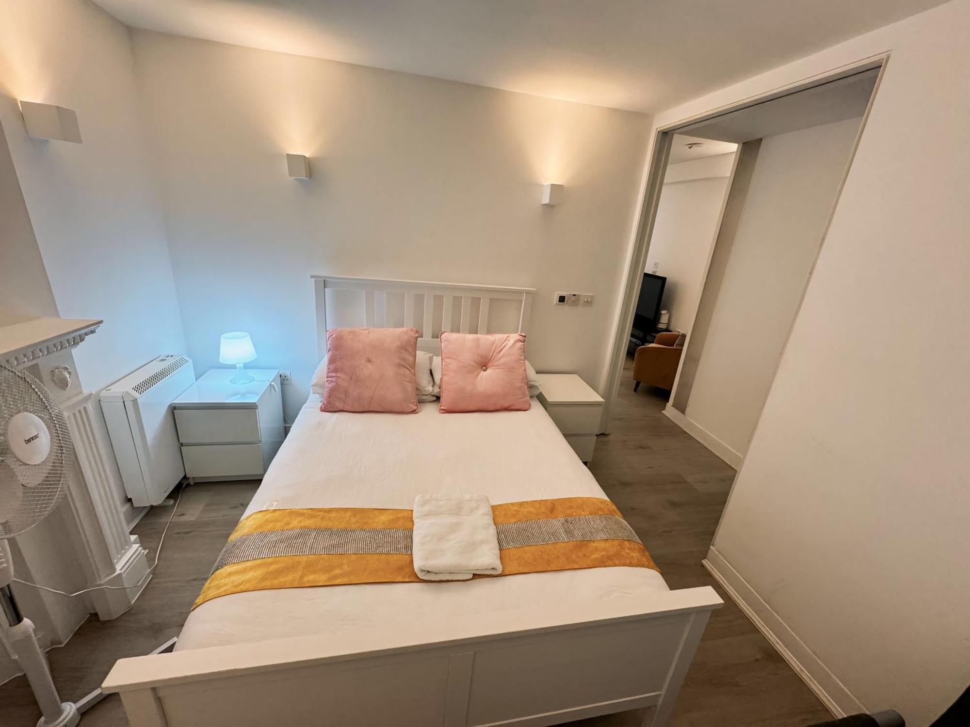 Hyde Park Two Bedroom Appartement Londen