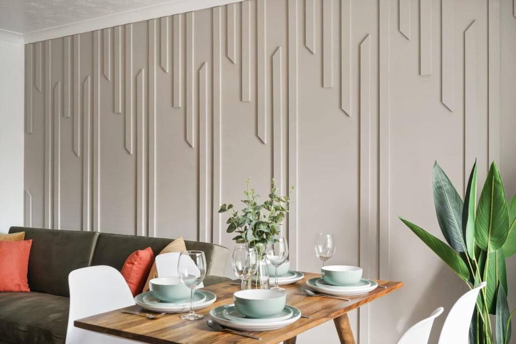 Cosy & Modern Property In - Sleeps Up To 5 Londra