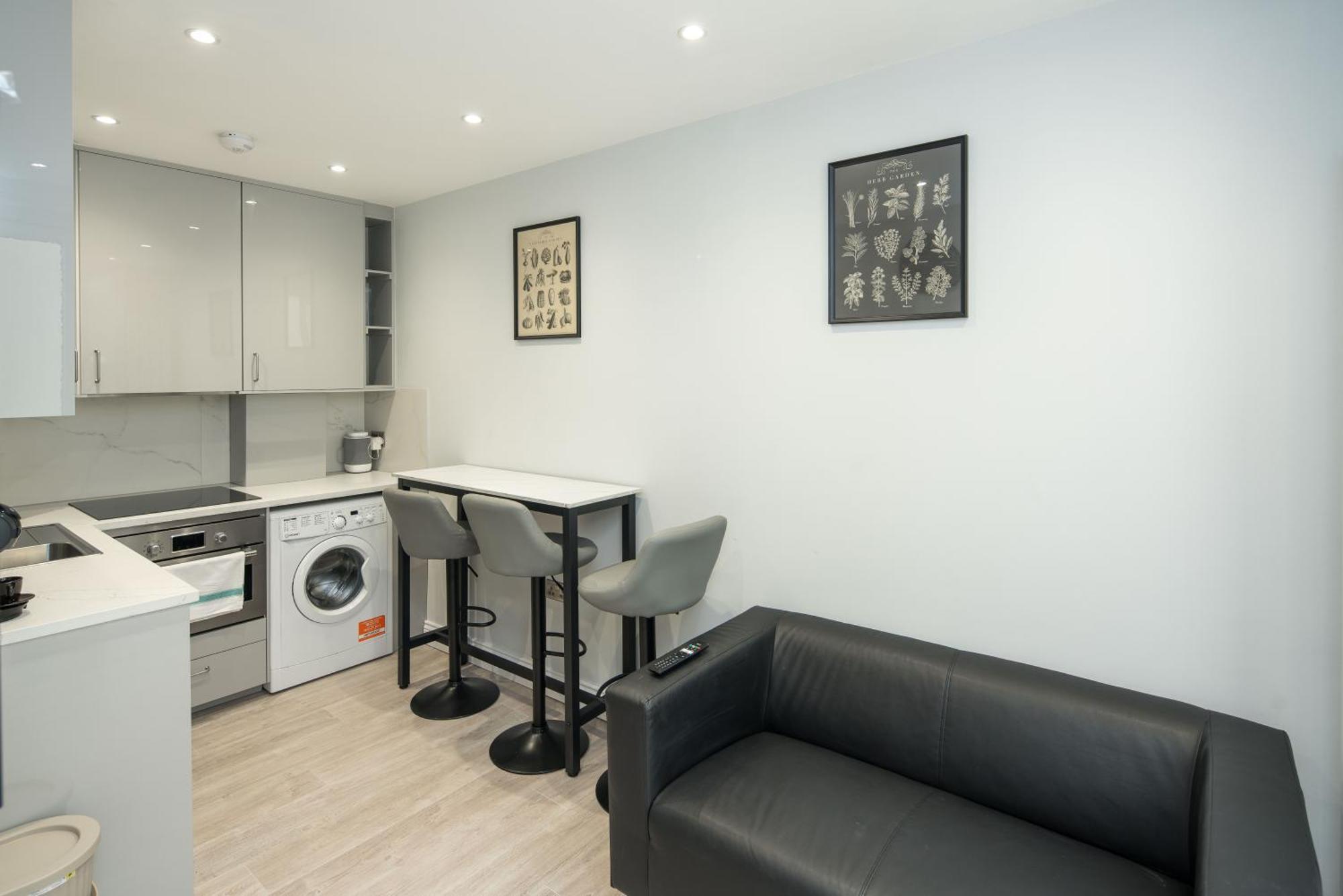 Leilighet Tranquil Trio Bedrooms *
