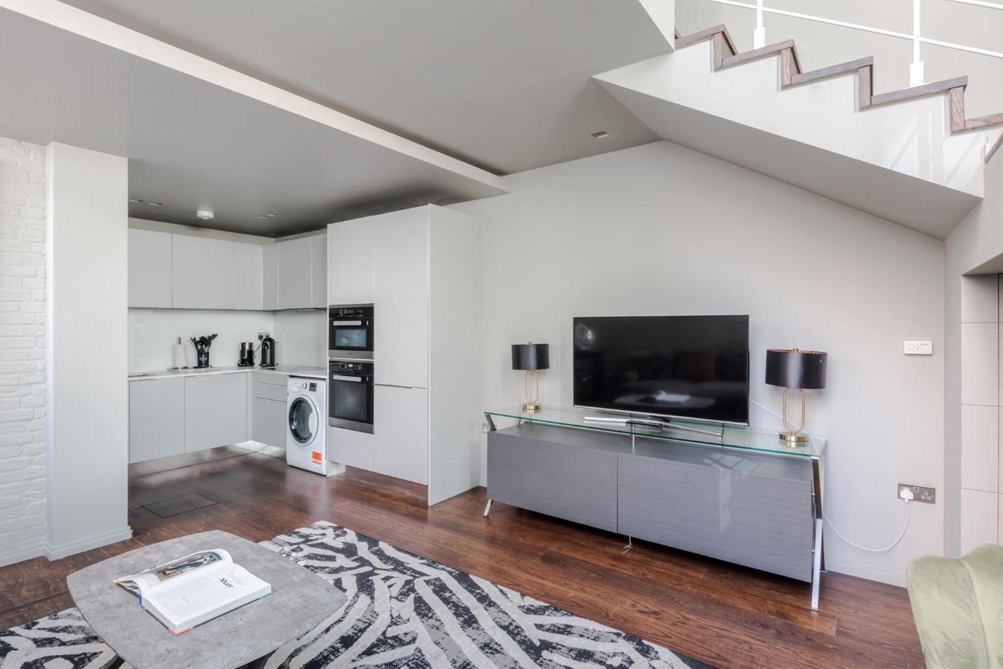 Apartment Modern Times - Covent Garden By Frankie Says *