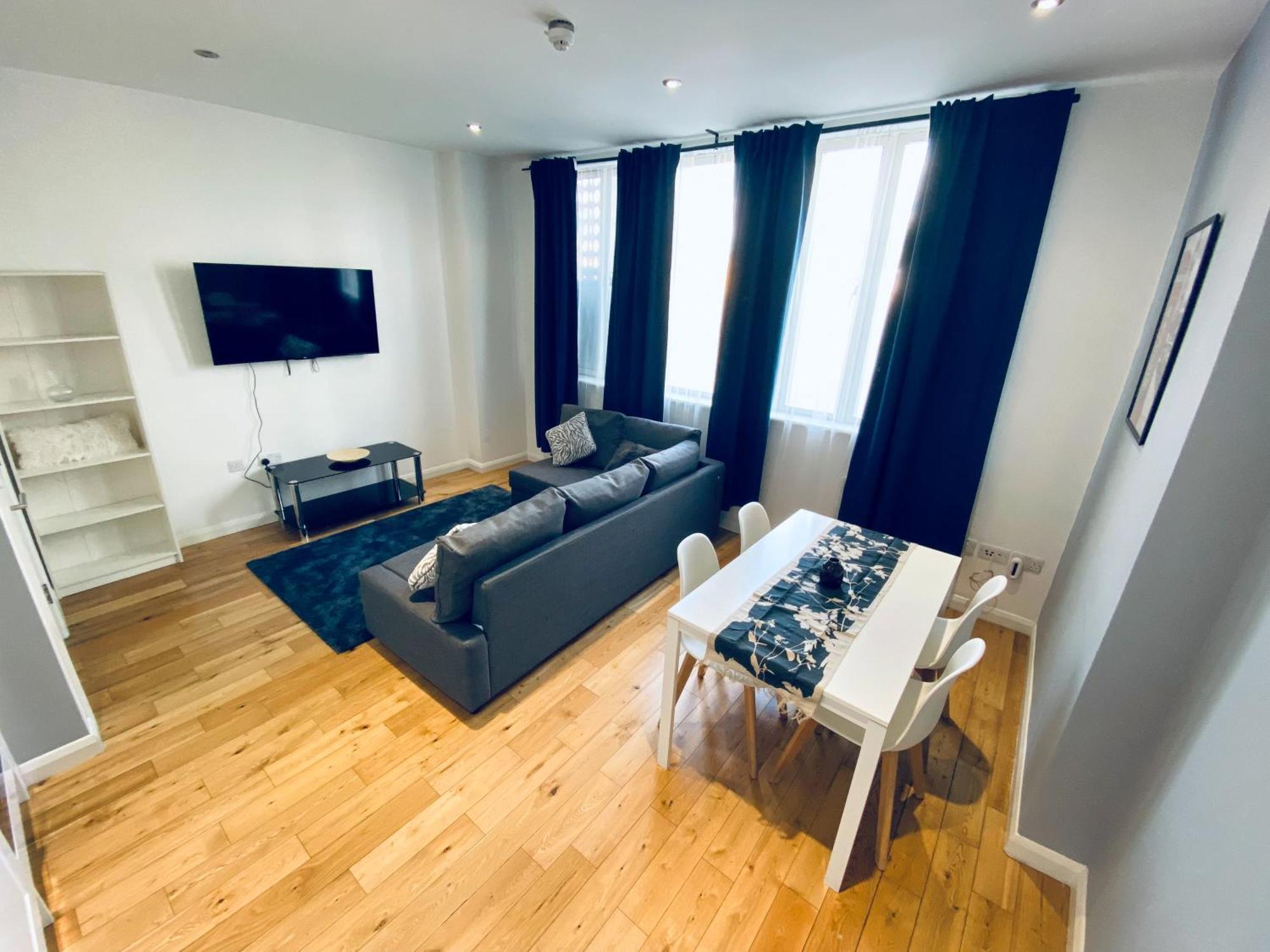 2 Bedroom Flat - 2 Bath - 15 Min Camden Town Leilighet London