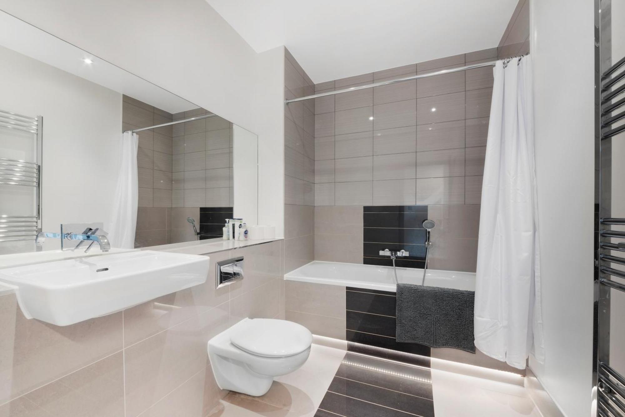 Lejlighed Riverside 2 Bedroom Stratford London