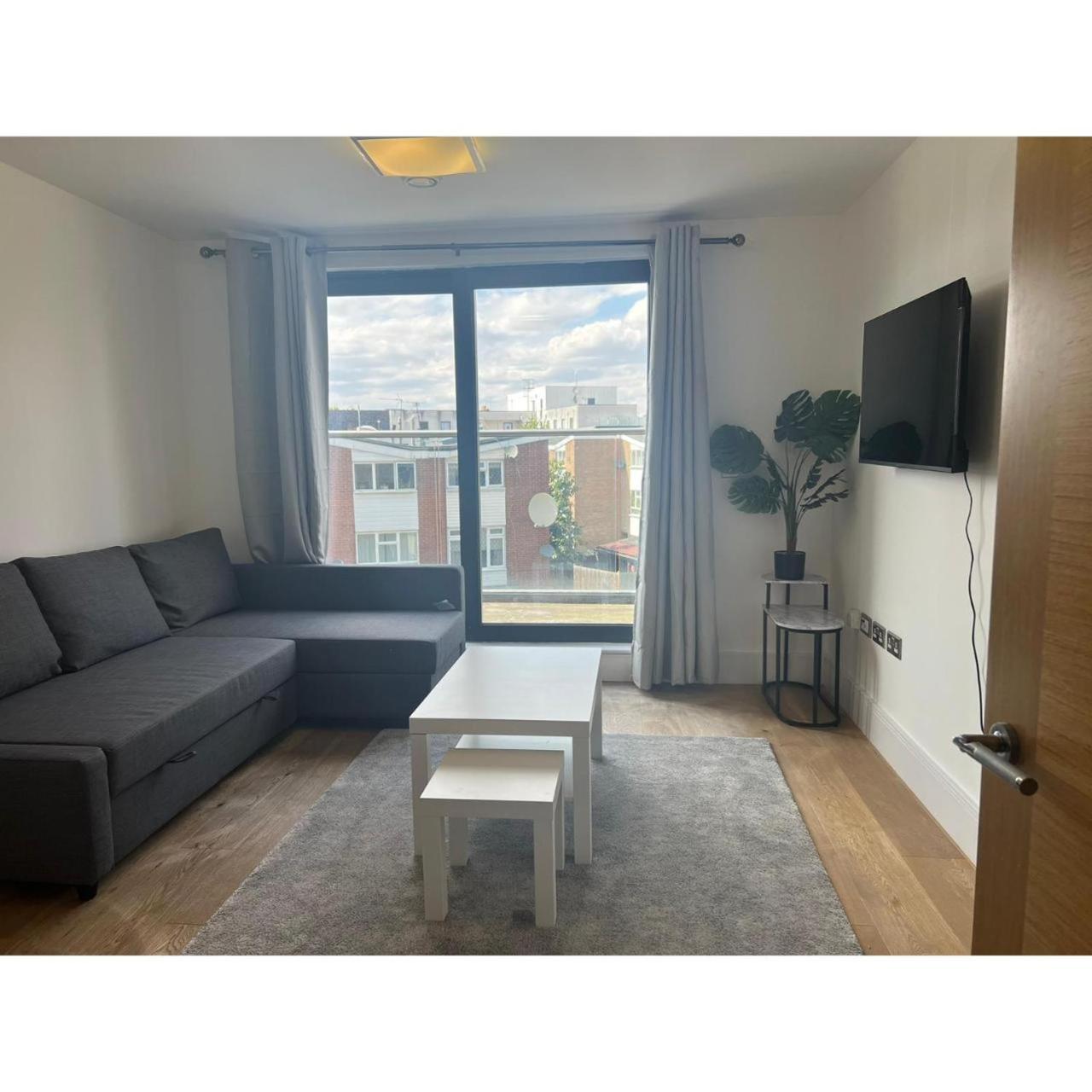 Apartment Spacious 1 Bedroom Flat In Kilburn Park F55