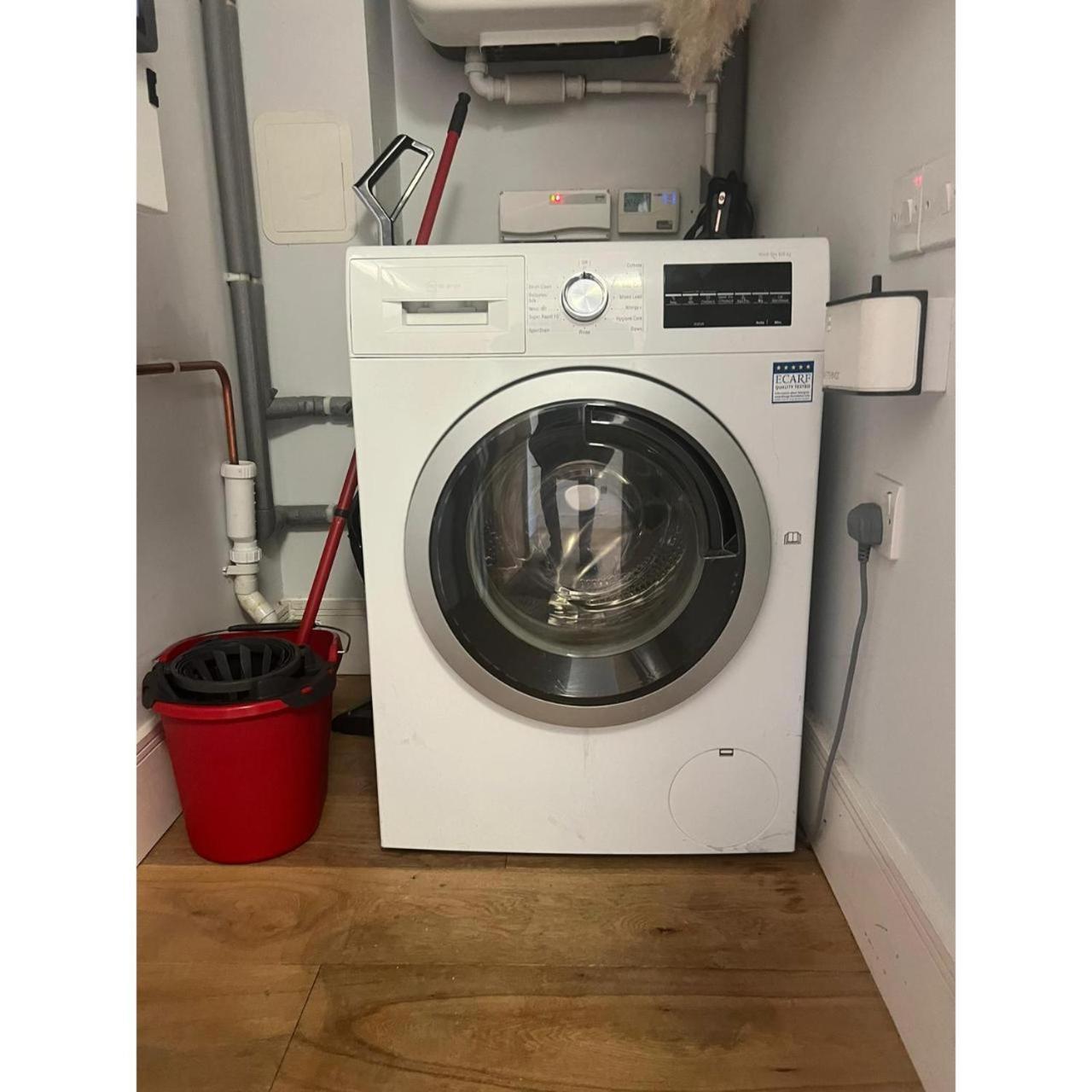 Spacious 1 Bedroom Flat In Kilburn Park F55 London