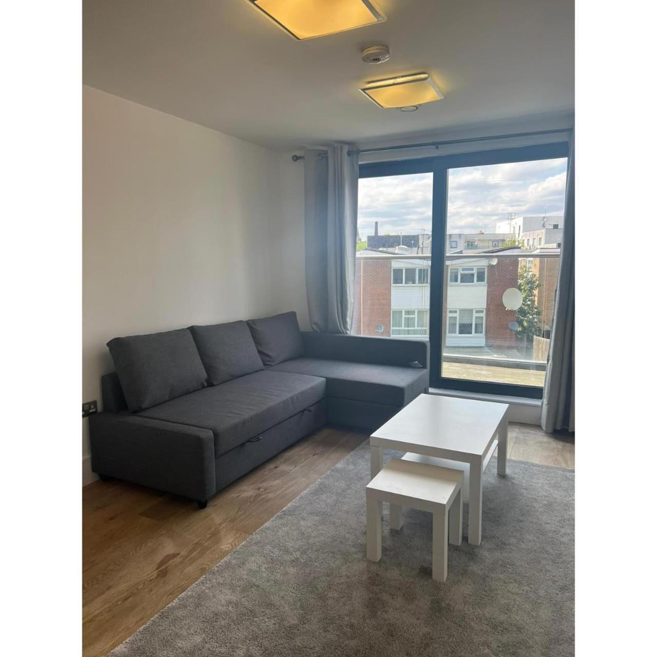Apartment Spacious 1 Bedroom Flat In Kilburn Park F55 *