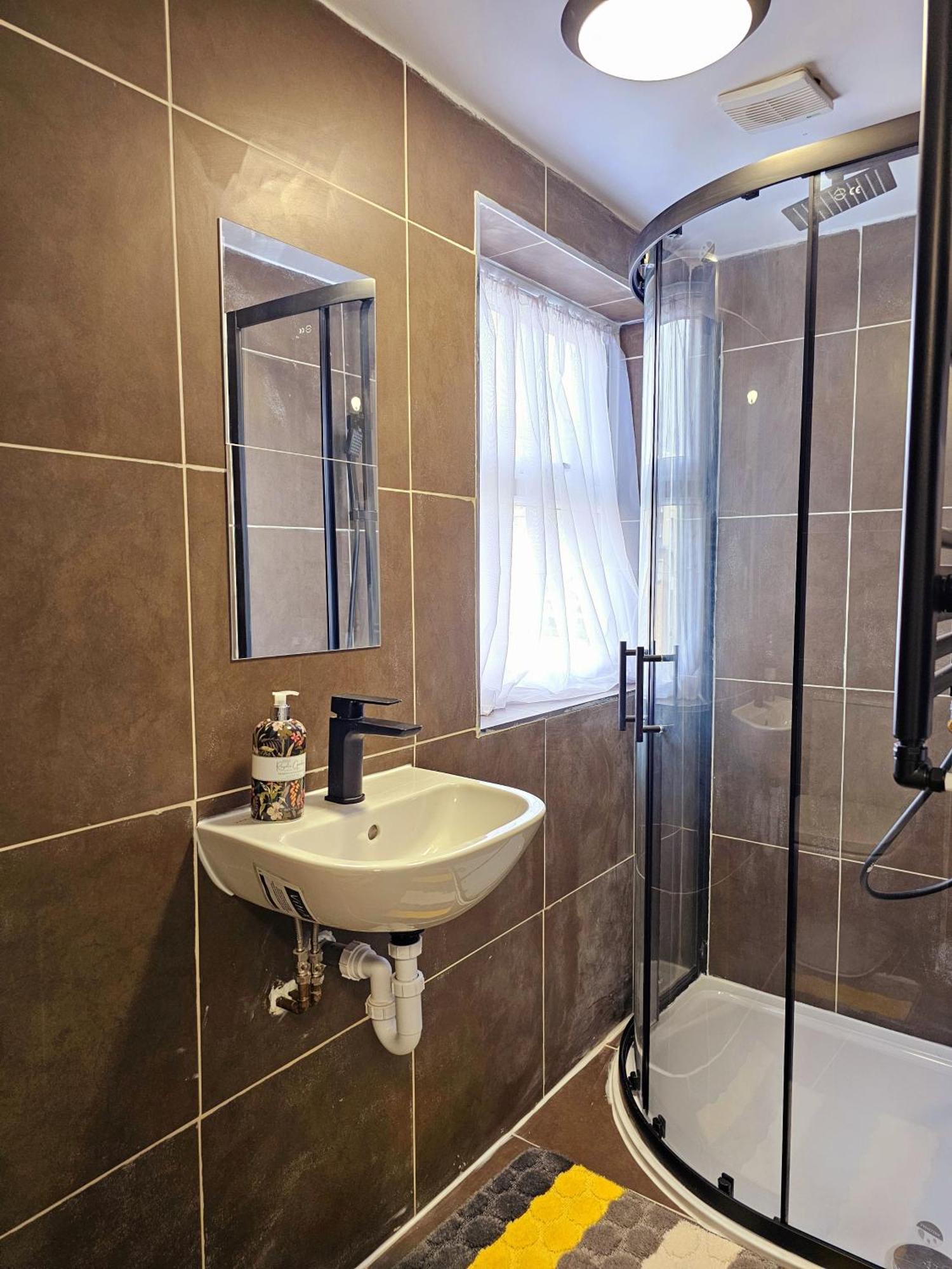 Urban Forest Heaven Guest house London