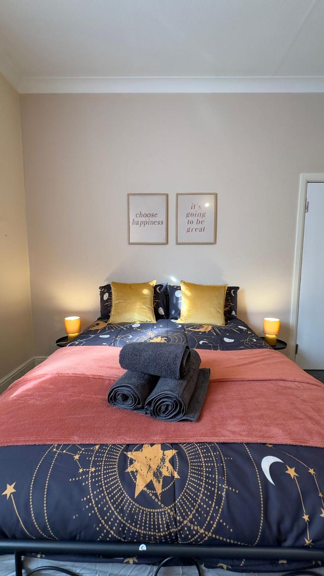 25 Minutes To 35 Guest house