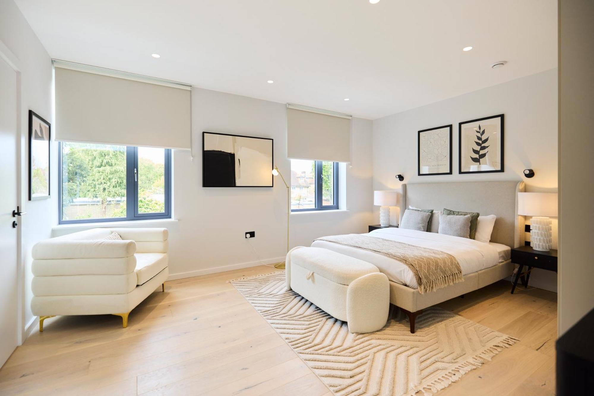 The Brondesbury Hideaway - Stylish 3bdr Flat With Balcony & Parking Appartement Londen